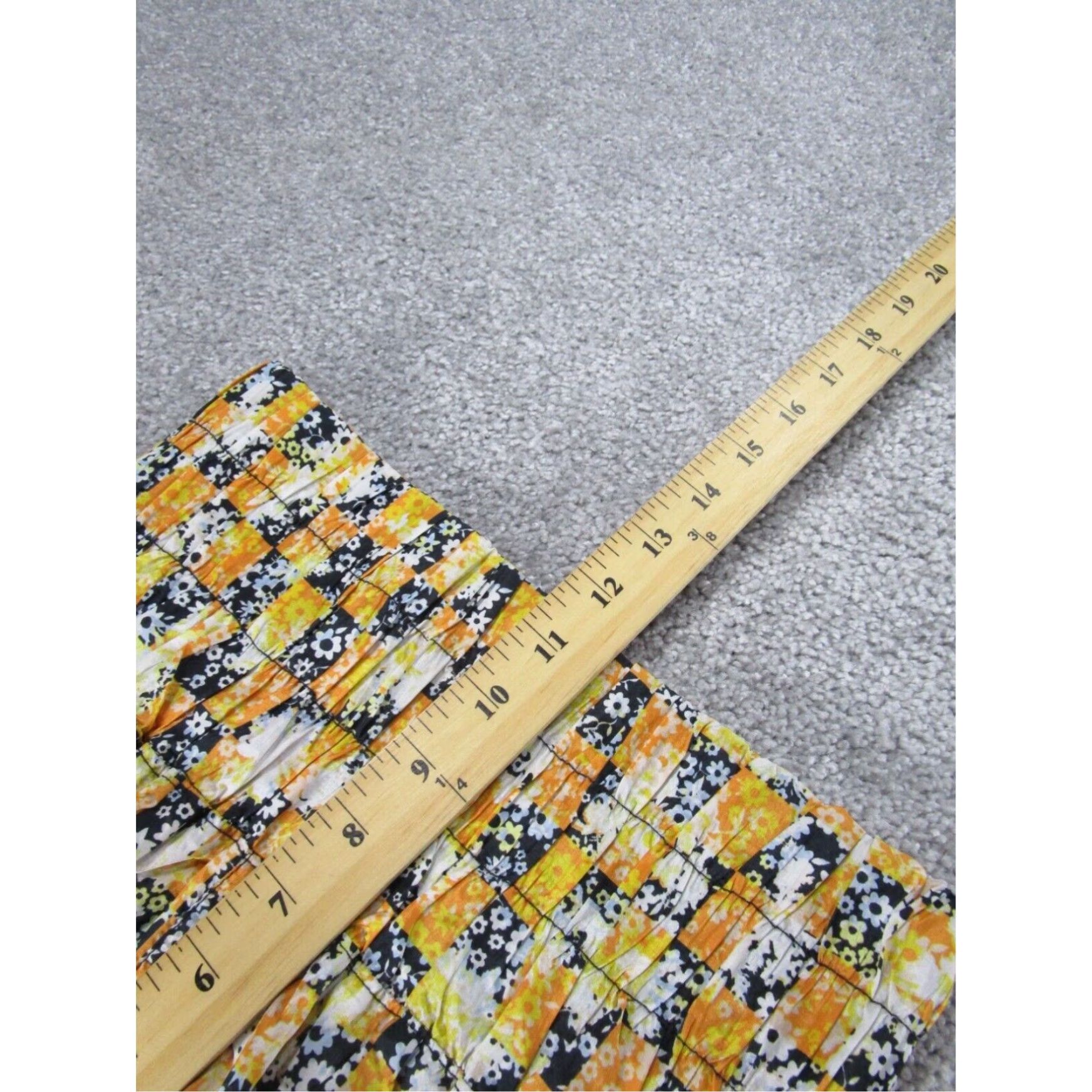 Free People Free People Movement Shorts Womens Extra Large Yellow Black Floral Checks Liner Size 26" / US 2 / IT 38 - 5 Thumbnail