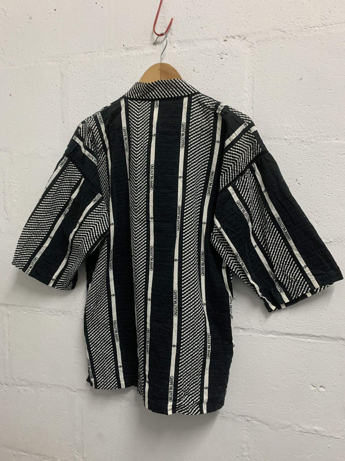 Gianni Valentino VINTAGE GIANNI VALENTINO KIMONO JAPANASE TRADITIONAL STYLE Size US M / EU 48-50 / 2 - 8 Thumbnail