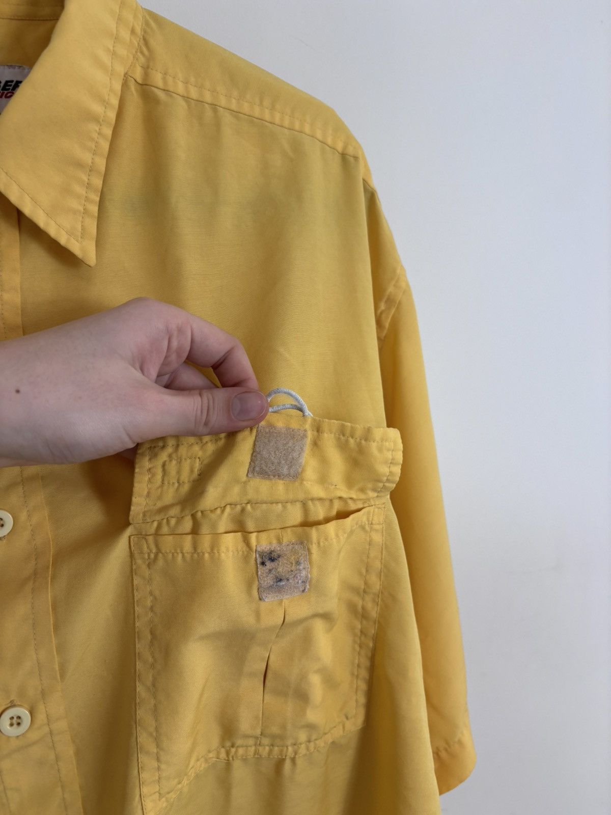 Tommy Hilfiger Vintage 1990s Tommy Hilfiger Athletics Short Sleeve Shirt Size US XL / EU 56 / 4 - 6 Thumbnail