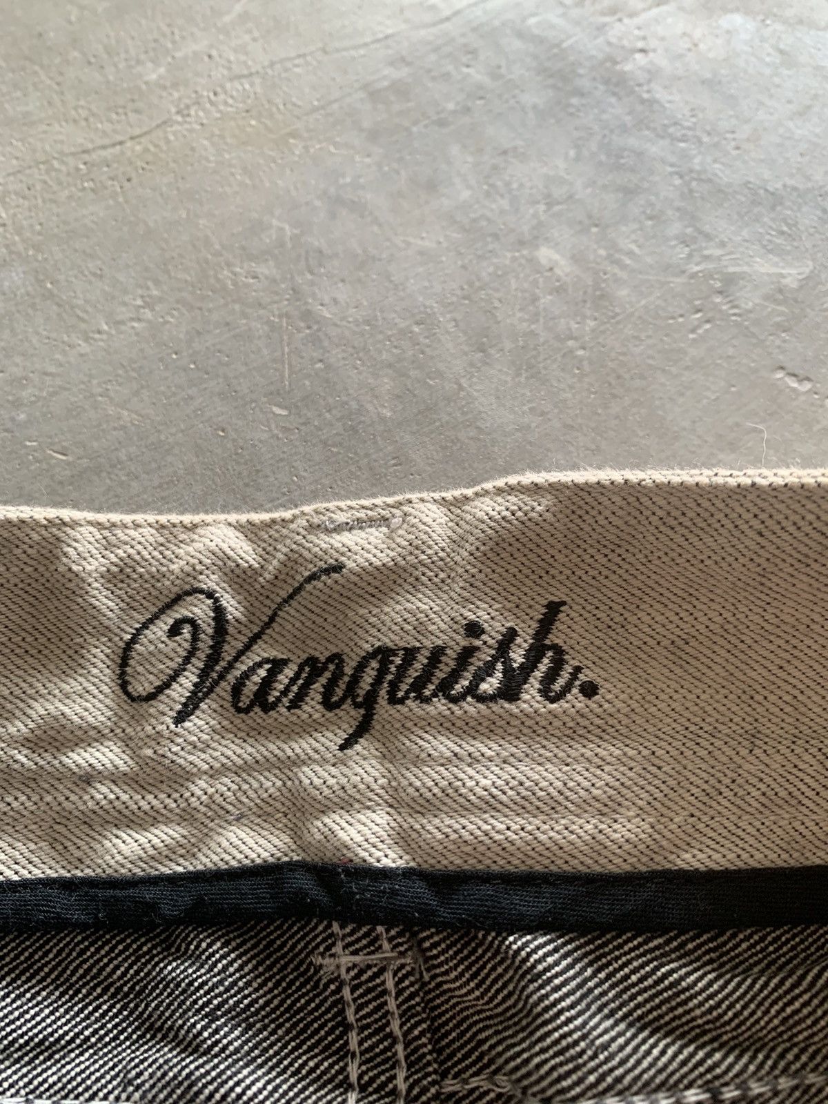 If Six Was Nine × Le Grande Bleu (L.G.B.) × Vanquish VANQUISH GOLD coal wash distressed jeans Size US 34 / EU 50 - 7 Thumbnail