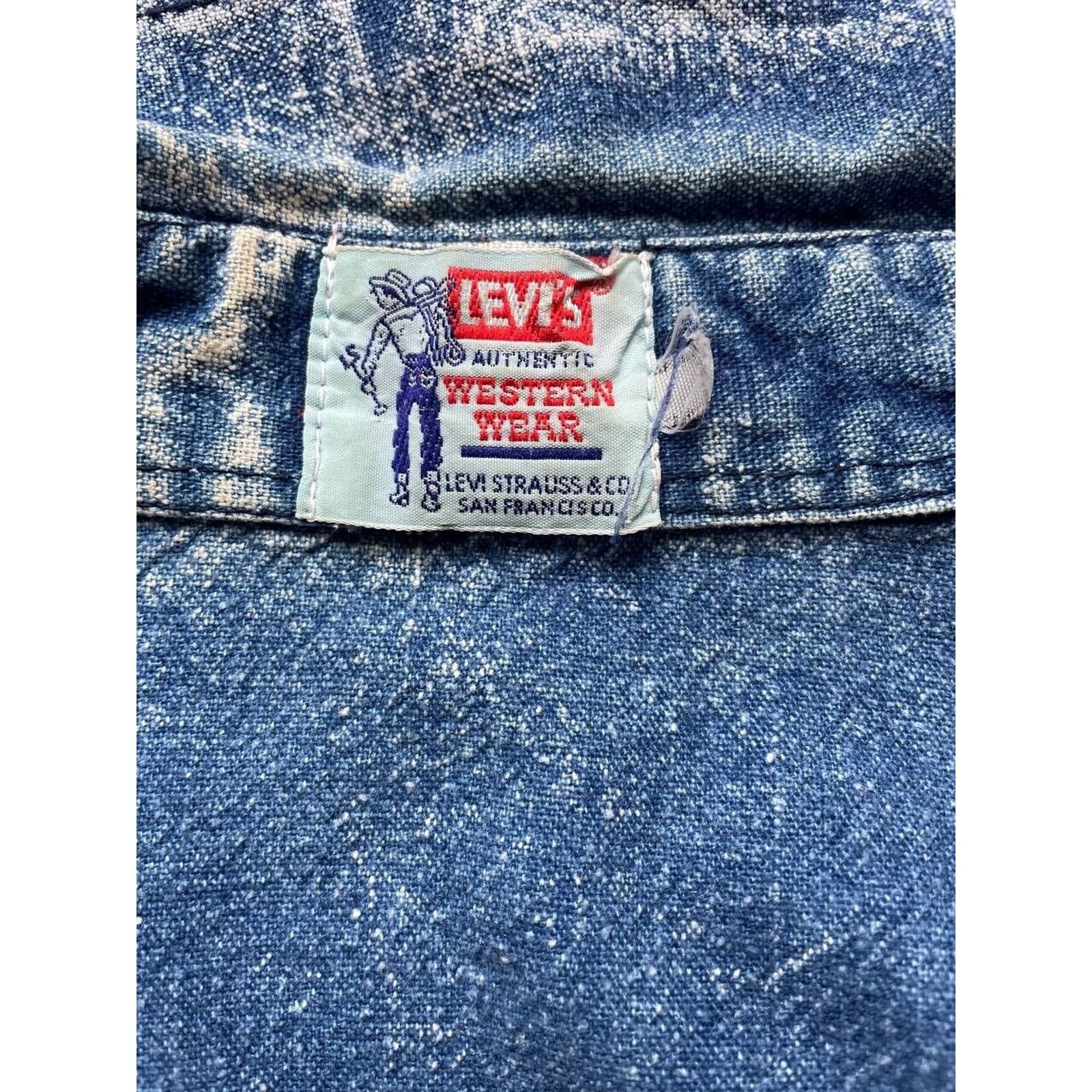 Levi's Vintage Levi’s Western Denim Shirt XL U.S. Army Eagle USA Size US XL / EU 56 / 4 - 6 Thumbnail