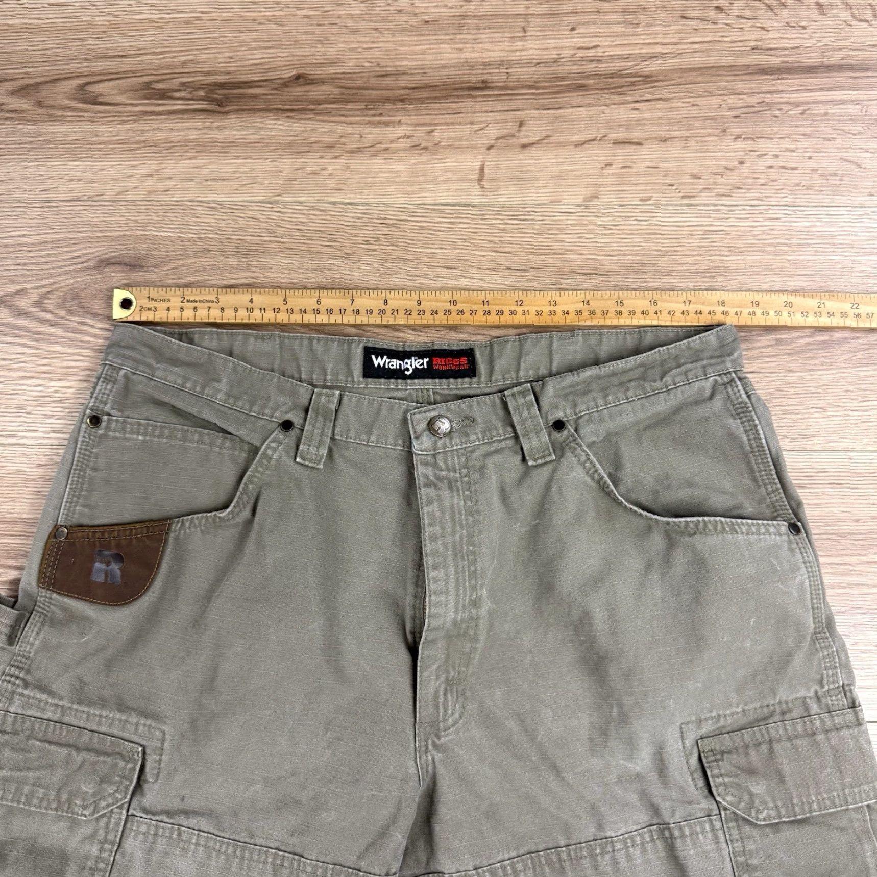 Wrangler VINTAGE Wrangler Riggs Canvas Double Knee Cargo Pants Green Y2K Carpenter 38x30 Mens Size US 38 / EU 54 - 5 Thumbnail