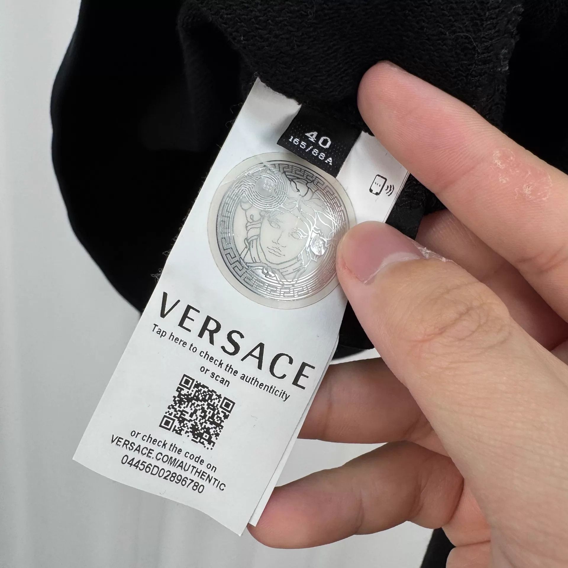 Versace Versace Medusa Embroidered Logo Hoodie 40 99 New Size US S / EU 44-46 / 1 - 6 Thumbnail