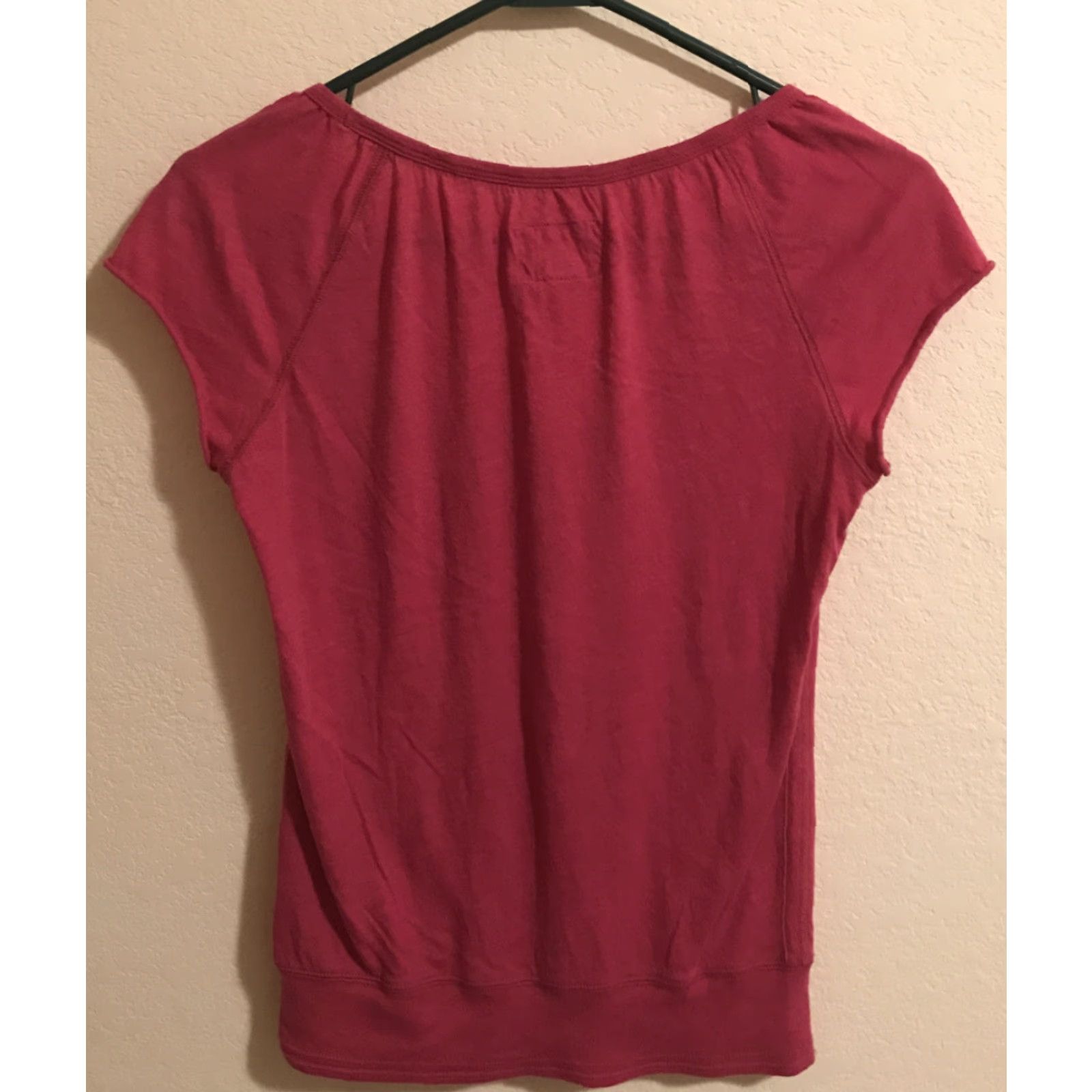 American Eagle Outfitters American Eagle Outfitters Top Blouse Women M Pink Solid Cap Sleeve Shirt Size M / US 6-8 / IT 42-44 - 2 Thumbnail