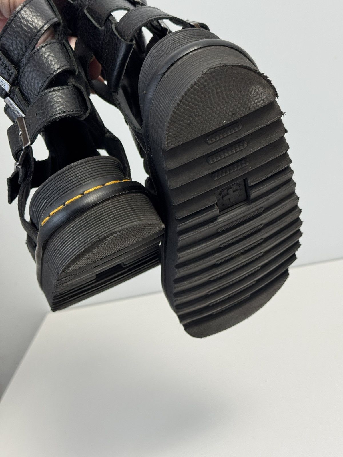 Dr. Martens Dr. MARTENS OLSON SANDALS LADIES SIZE UK6 EU39 CONDITION Size US 8.5 / IT 38.5 - 15 Thumbnail