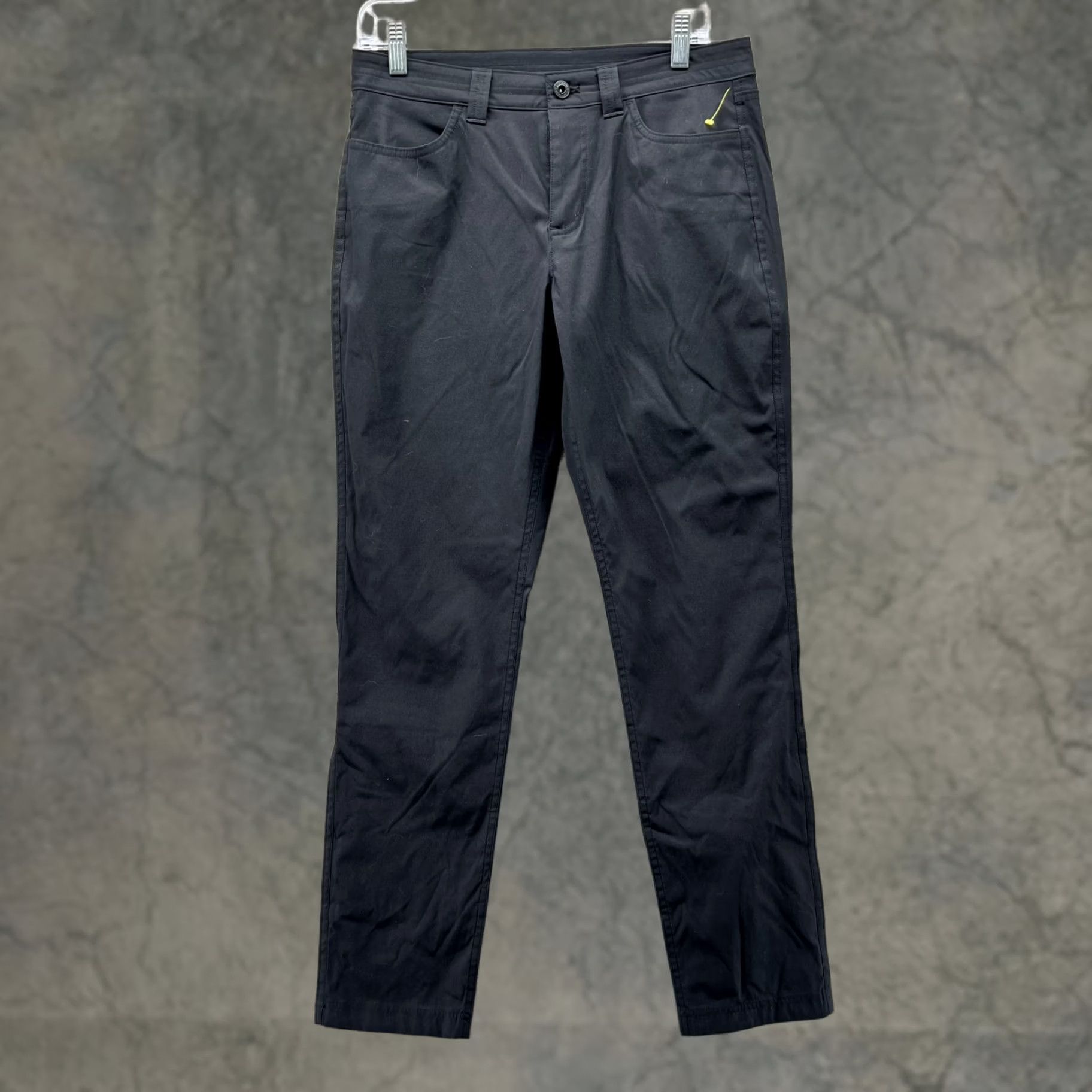 Eddie Bauer Eddie Bauer Pants Women 6 Black Chino Flat Front Nylon Casual Spandex Size 28" / US 6 / IT 42 - 1 Thumbnail