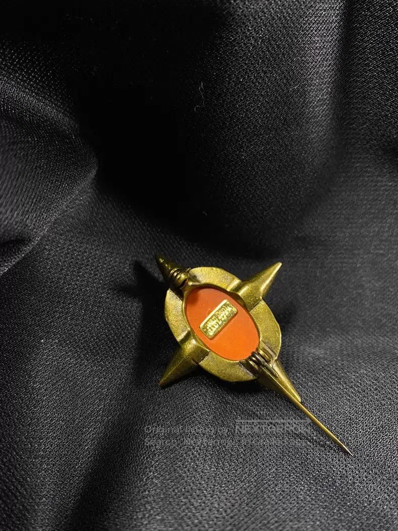 Jean Paul Gaultier jean paul gaultier Portrait brooch Size ONE SIZE - 4 Thumbnail