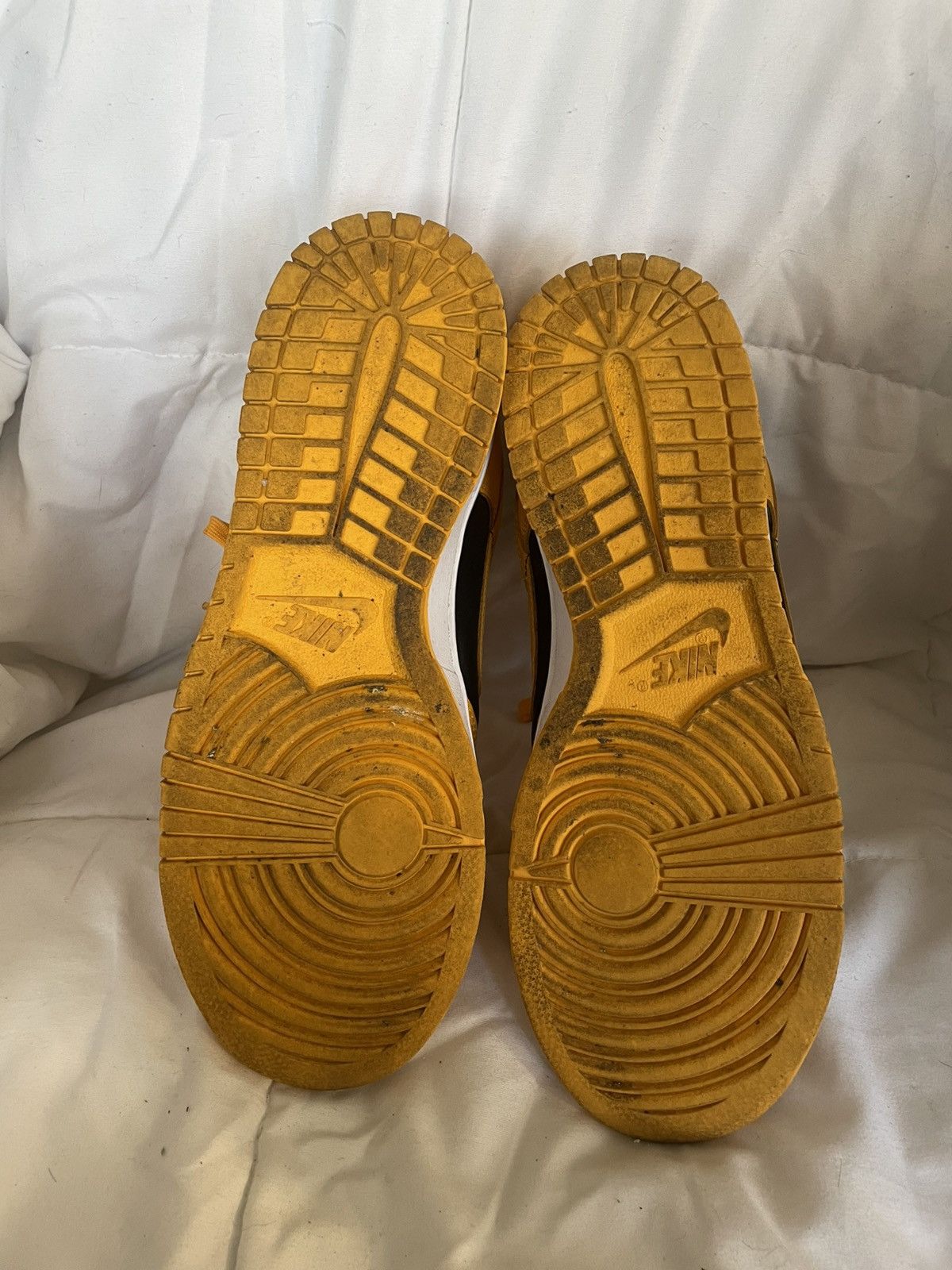Nike Nike Dunk Low Championship Goldenrod Size US 9.5 / EU 42-43 - 7 Thumbnail