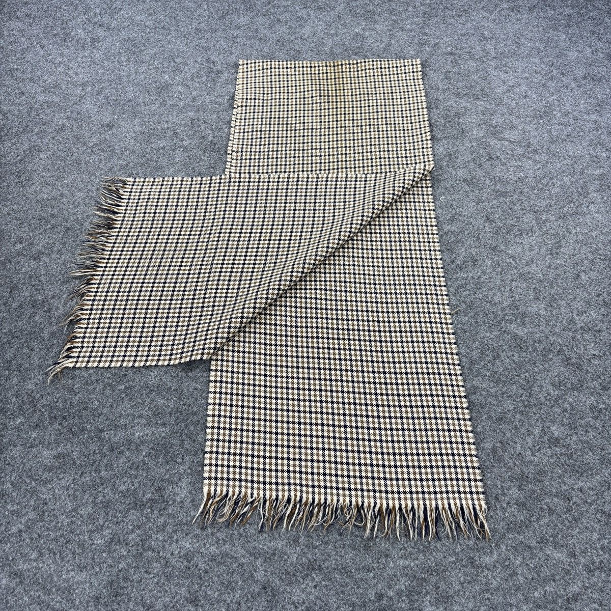 Aquascutum × Vintage Aquascutum Scarf # D794 # Muffler # Neckwear Size ONE SIZE - 5 Thumbnail