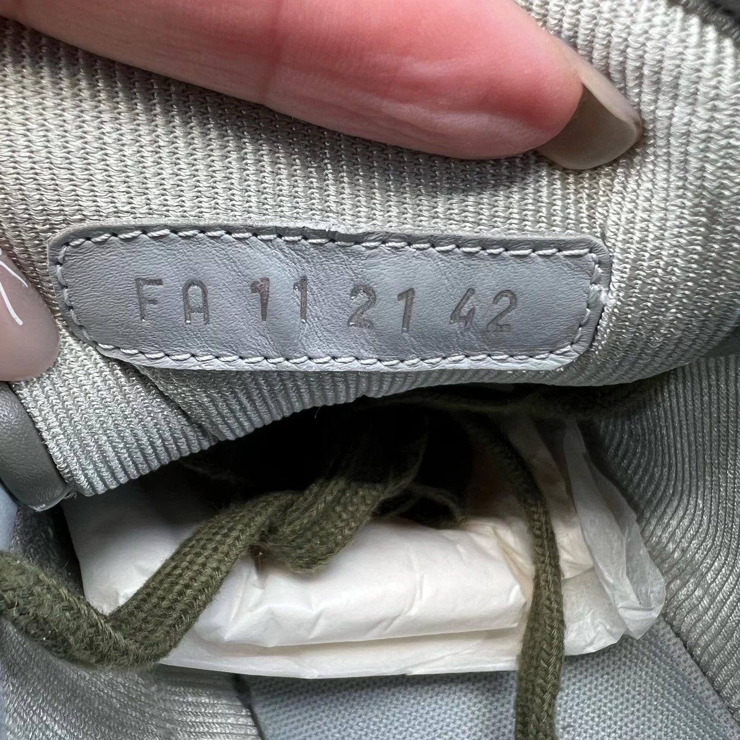 Dior Dior B27 men's Olive 42 Size US 9 / EU 42 - 8 Thumbnail