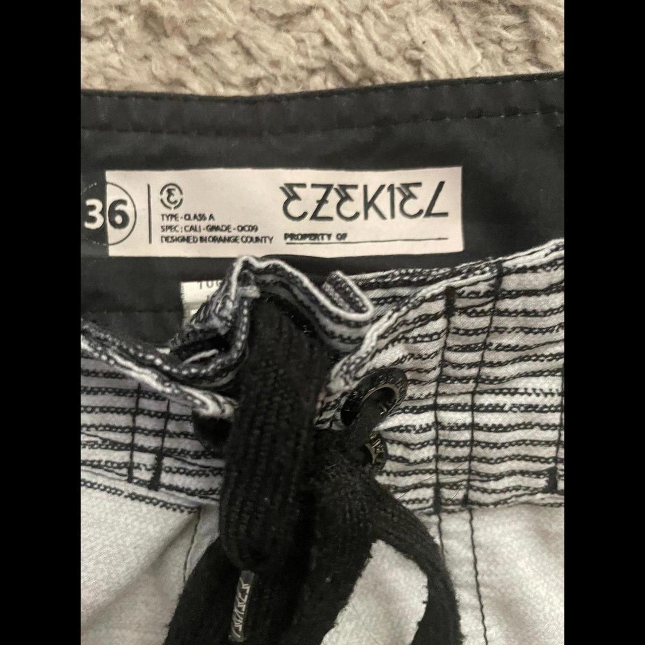 Designer Pre Own Mens Ezekiel Swimming Size US 30 / EU 46 - 3 Thumbnail