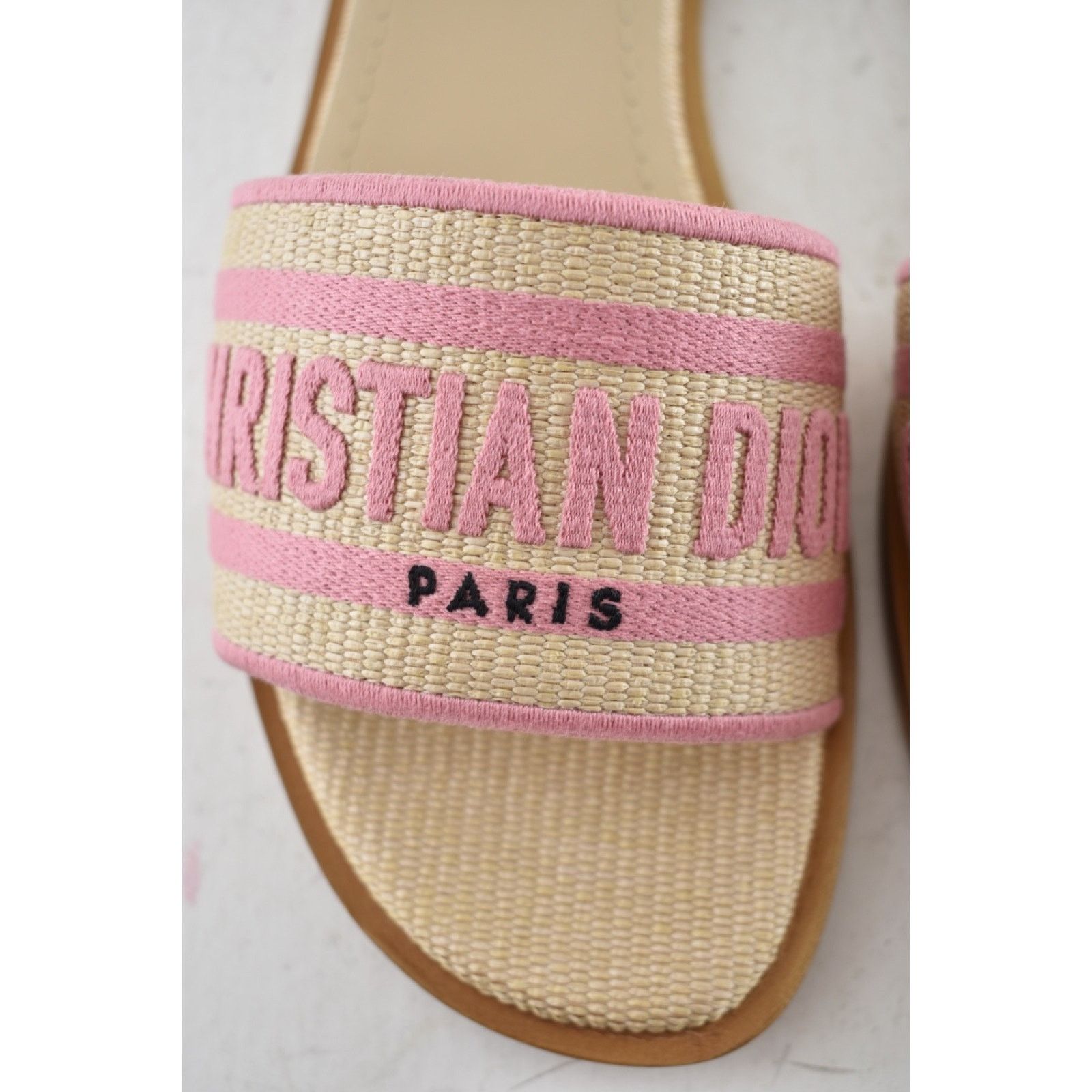 Dior Christian Dior Dway Pink Beige Raffia Logo Slide Sandal 38.5 Size US 8.5 / IT 38.5 - 8 Thumbnail