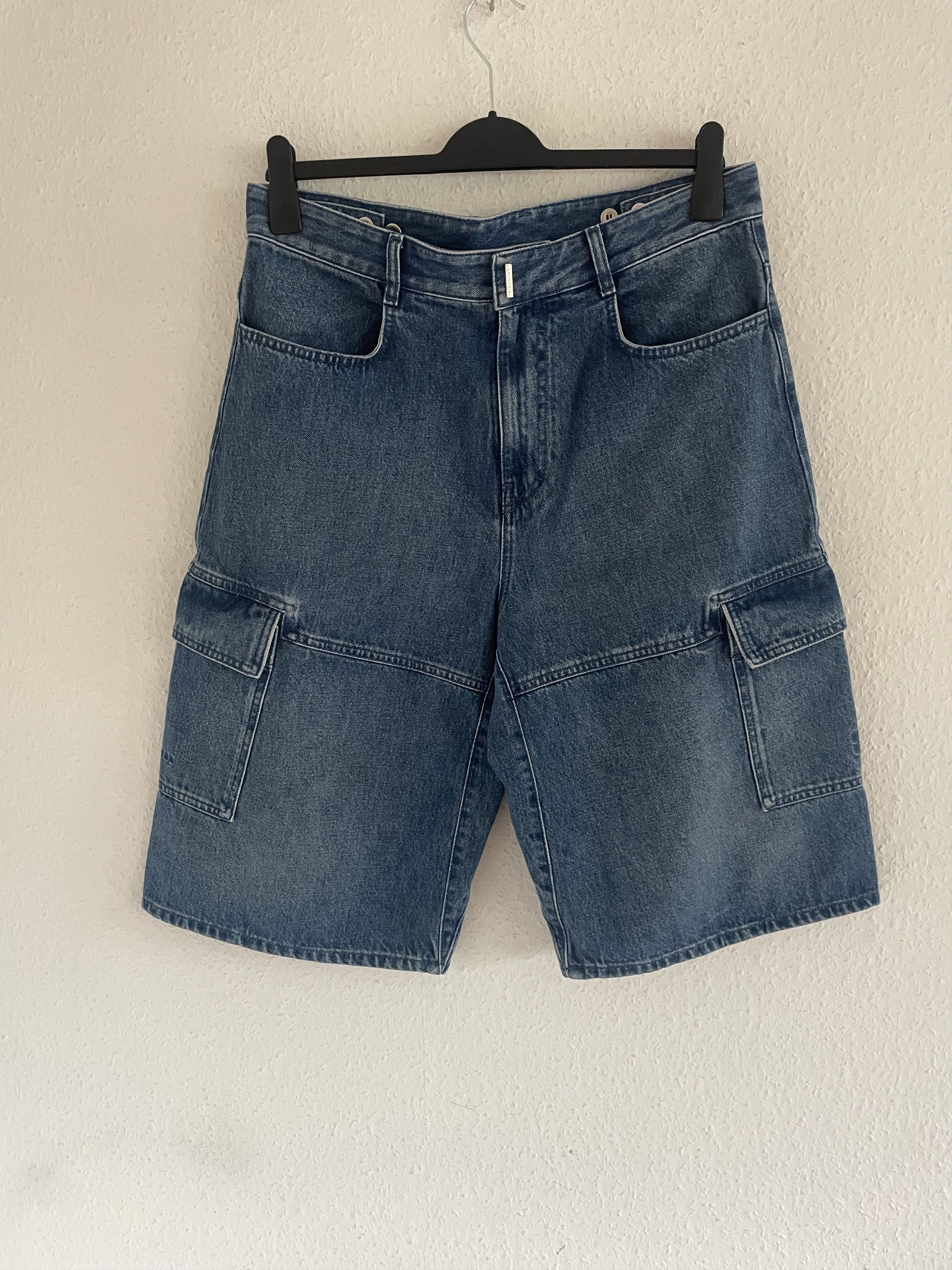 Givenchy Cargo Denim Shorts Size US 33 - 1 Thumbnail