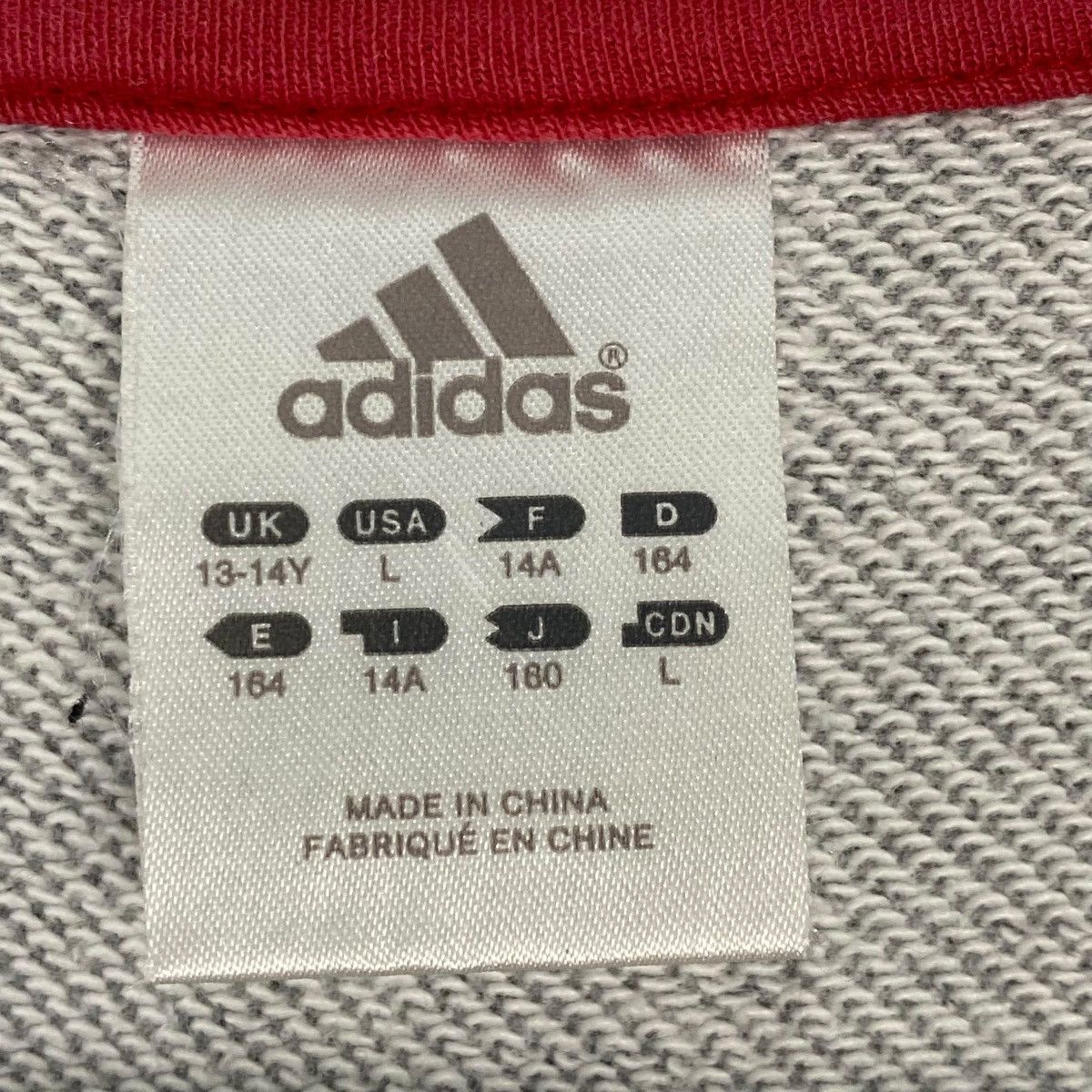 Other Vintage Adidas Crewneck Sweatshirt Gray/Red Size M Size US M / EU 48-50 / 2 - 5 Thumbnail