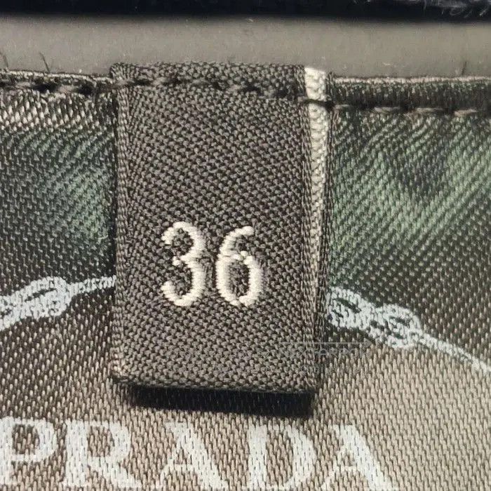 Prada prada v-neck long sleeve knit cardigan. Size US S / EU 44-46 / 1 - 5 Thumbnail