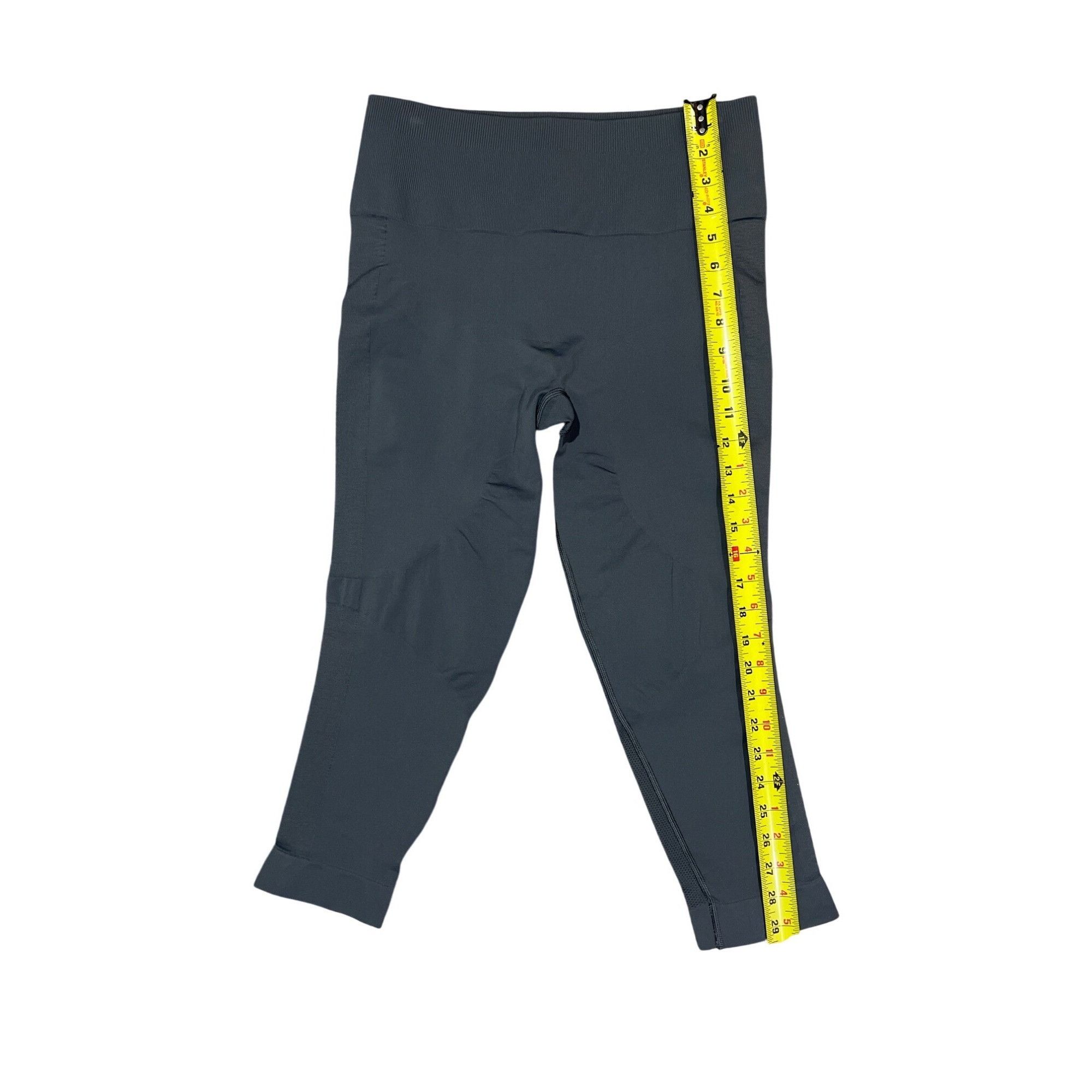 Lululemon 𝓛𝓾𝓵𝓾𝓵𝓮𝓶𝓸𝓷 High-Waisted Capri-Length Leggings Size 28" / US 6 / IT 42 - 5 Thumbnail