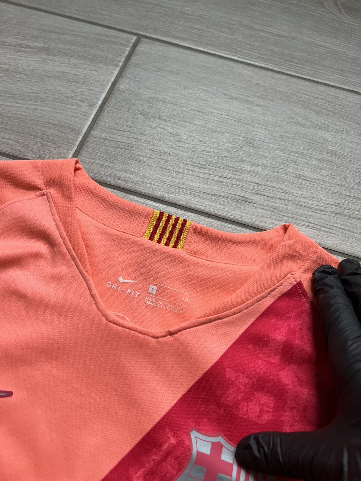 Nike Nike FC Barcelona 2018 - 19 Soccer Football Jersey T-shirt Size US S / EU 44-46 / 1 - 8 Thumbnail