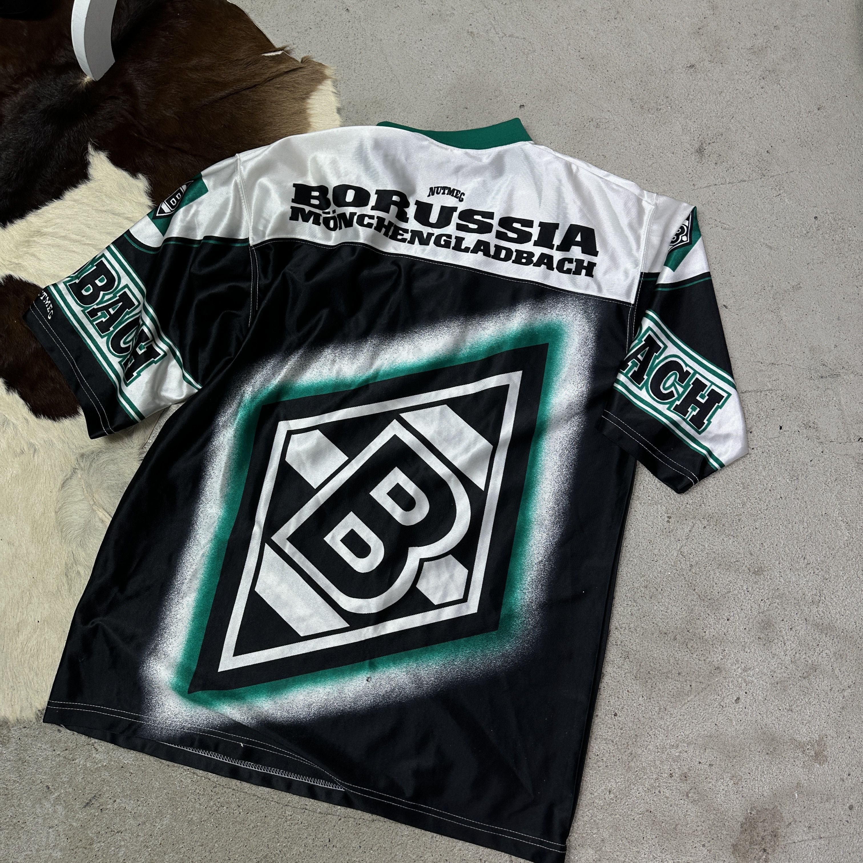 Vintage Vintage Sporty Football Borussia Monchengladbach 90s Jersey Size US M / EU 48-50 / 2 - 4 Thumbnail