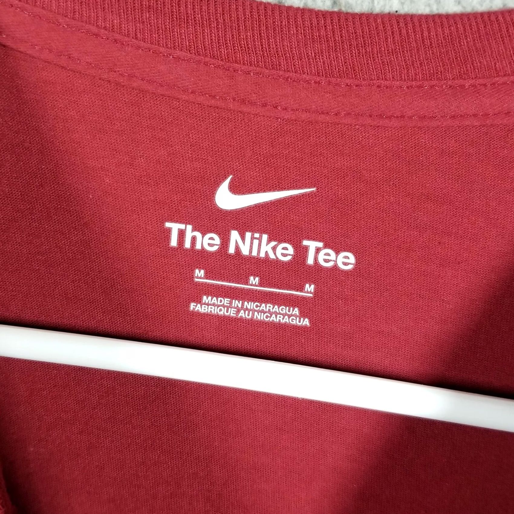 Nike Nike Shirt Mens Medium Red Long Sleeve Camo Swoosh The Nike Tee Size US M / EU 48-50 / 2 - 4 Thumbnail