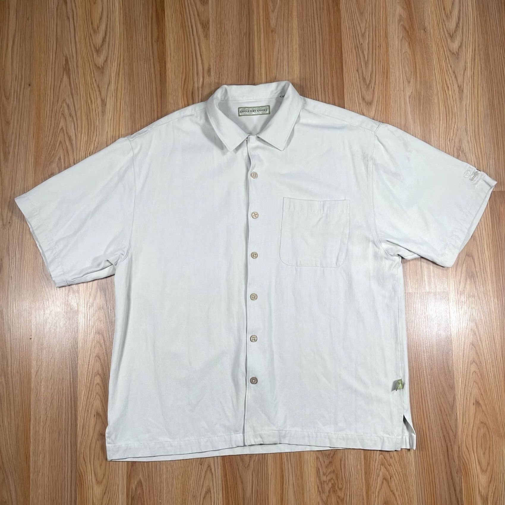 Vintage Eagle Dry Goods Shirt Men XL Extra Large 100% Silk Beige Button Up Short Sleeve Shirt Size US XL / EU 56 / 4 - 2 Thumbnail