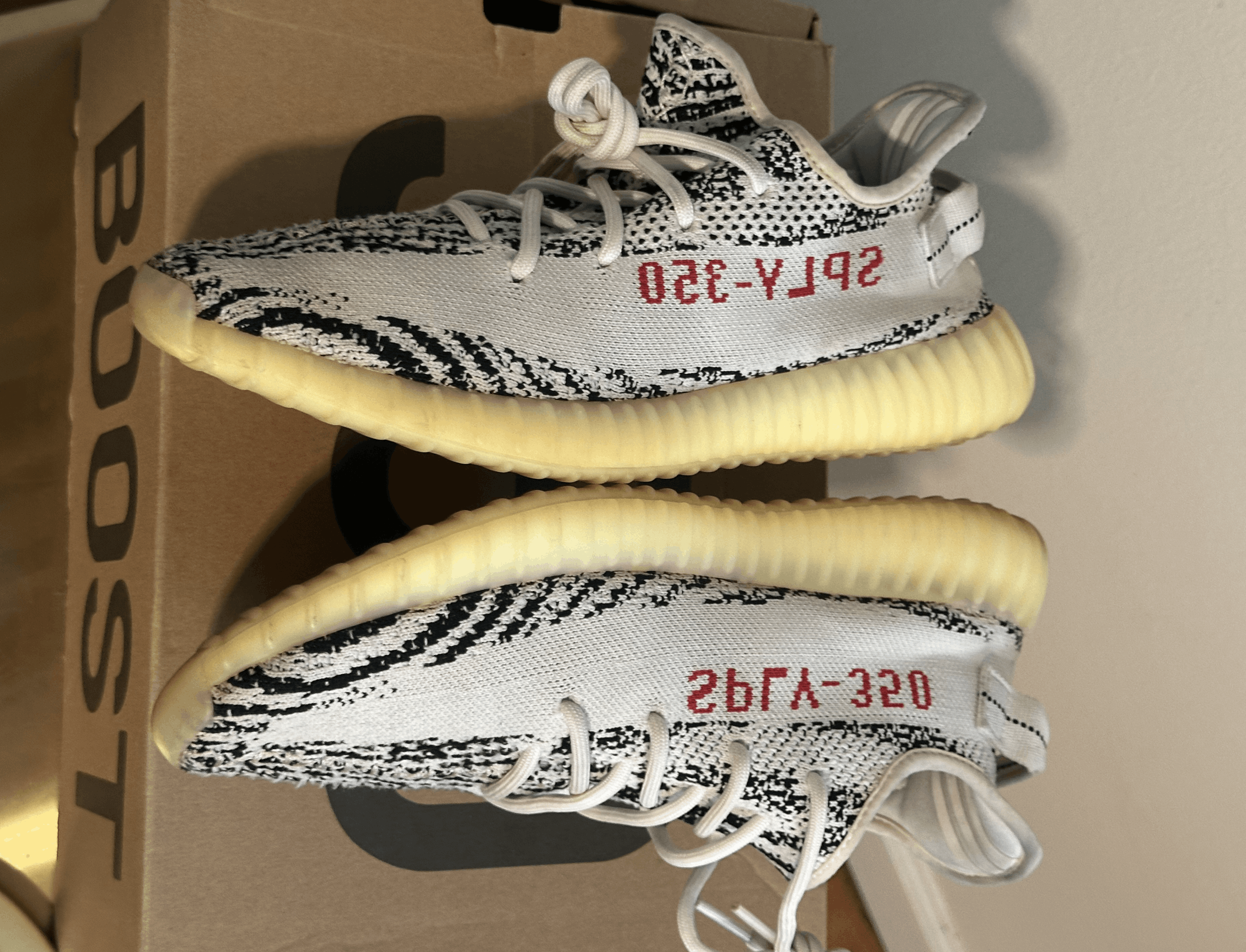 Adidas × Kanye West × Yeezy Yeezy Boost 350 V2 Zebra CP9654 Size US 9.5 / EU 42-43 - 4 Thumbnail