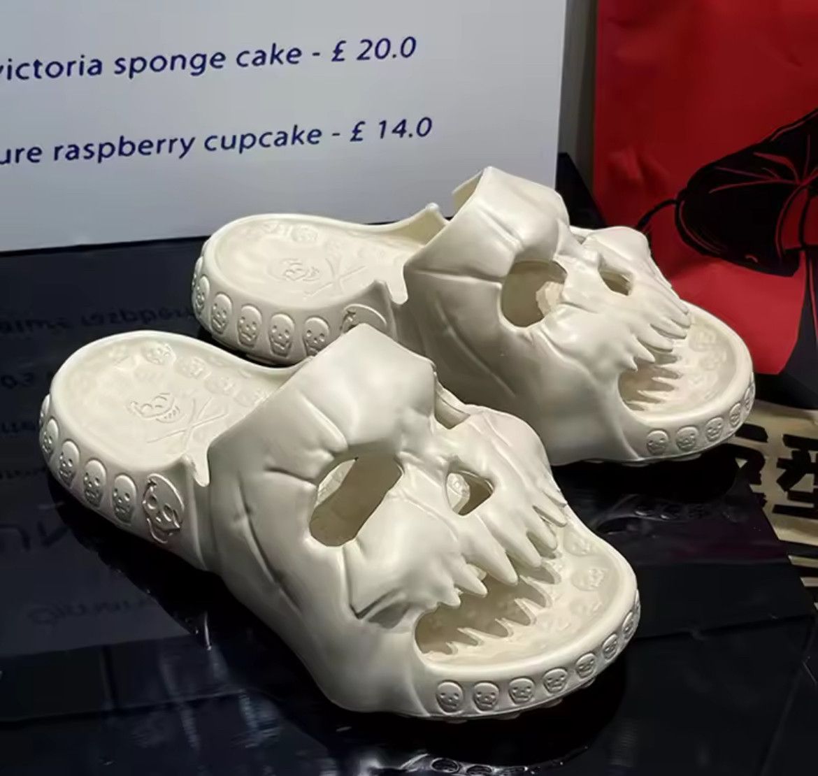 Designer Skull Monster Slippers Size US 9.5 / EU 42-43 - 1 Thumbnail