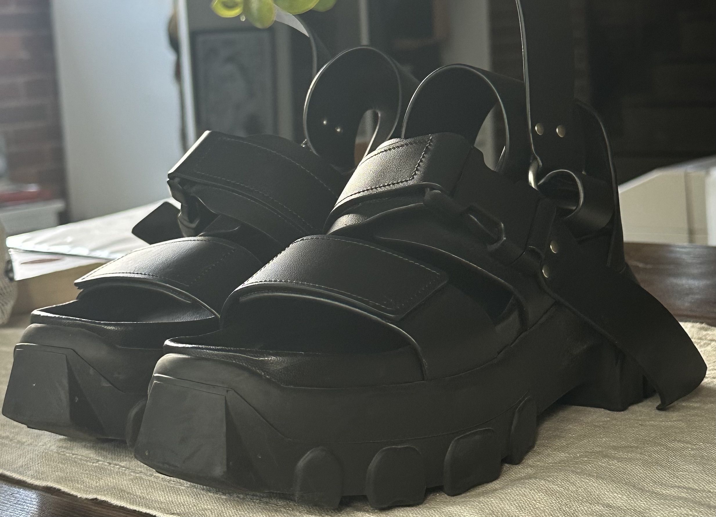 Rick Owens Rick Owens- Black Hiking Spartan Sandals Size US 6 / IT 36 - 2 Thumbnail