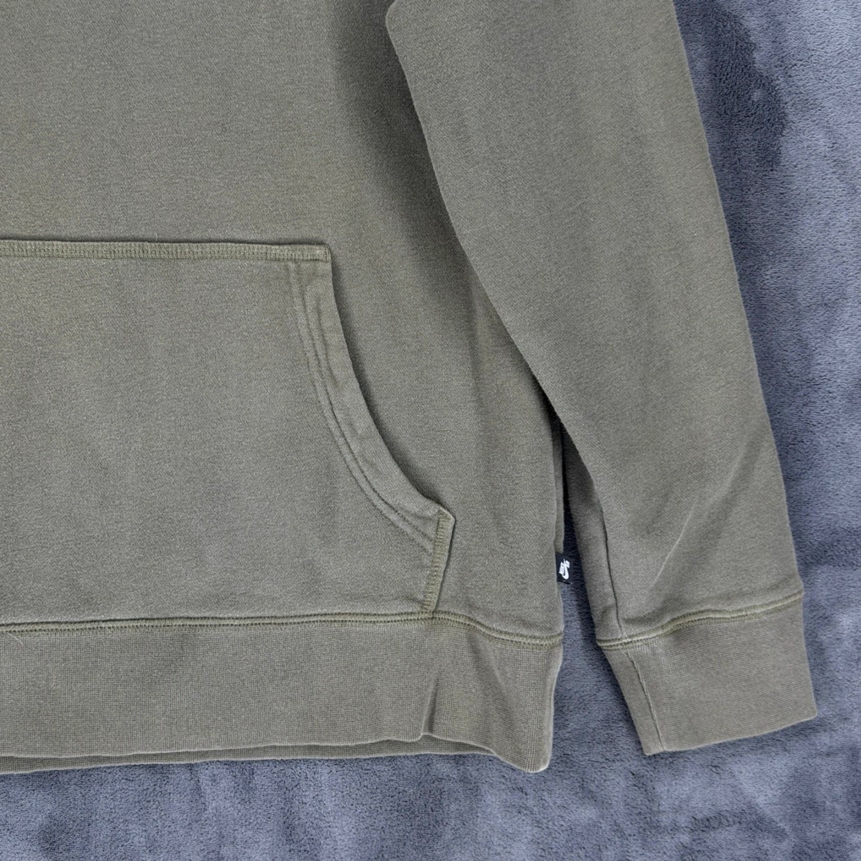 Nike Nike SB Mens Olive Green Traffic Cone Graphic Hoodie DJ1043-325 Small Size US S / EU 44-46 / 1 - 3 Thumbnail