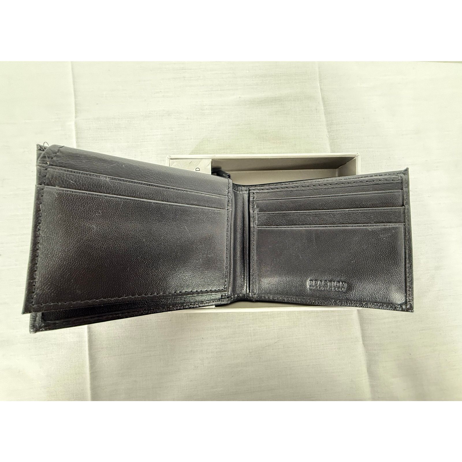 Kenneth Cole NEW Kenneth Cole Reaction Men's Leather Flip Wing Wallet Size ONE SIZE - 3 Thumbnail