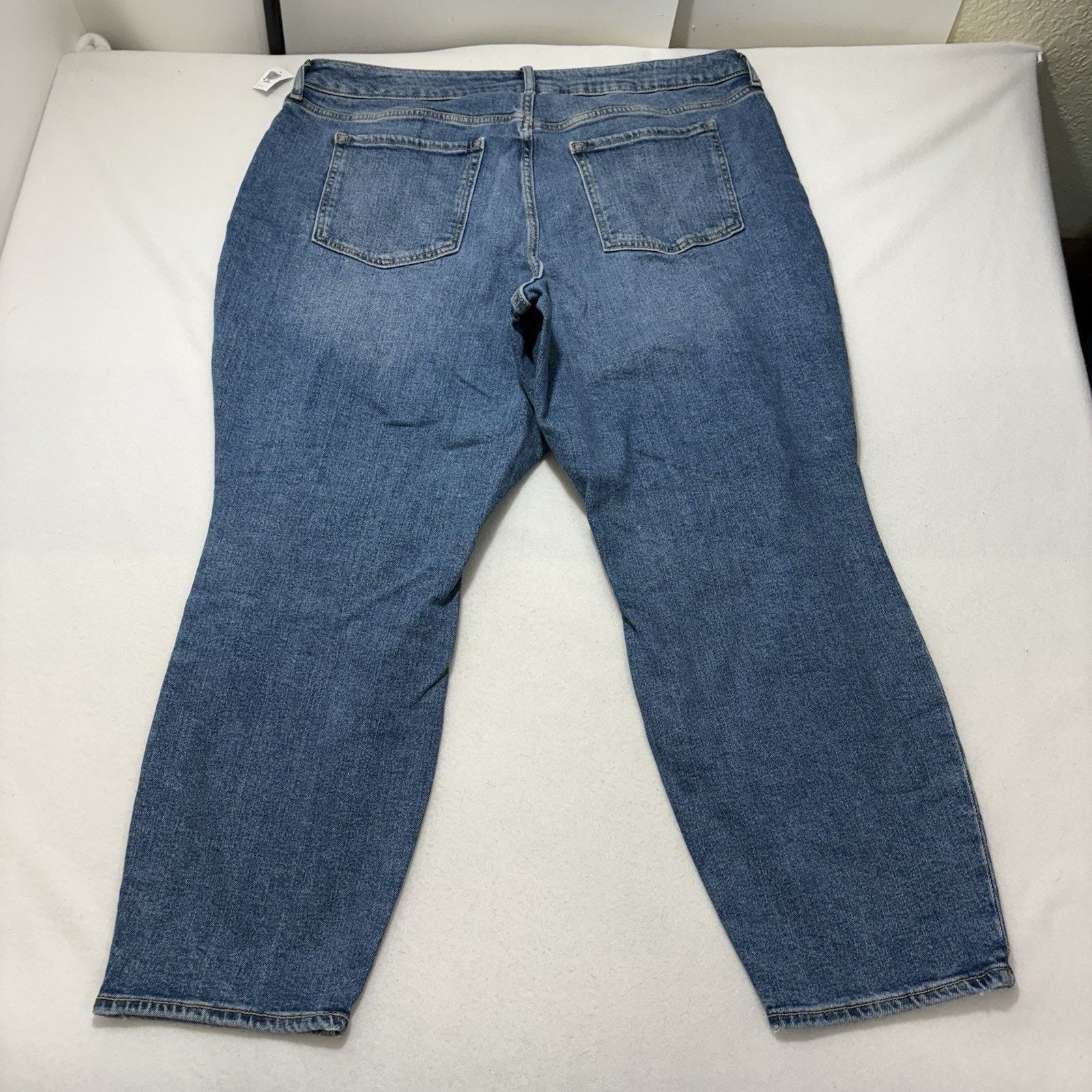 Old Navy Old Navy 20 High Rise Curvy O.G. Straight Ripped Jeans Size 42" / US 20 - 7 Thumbnail