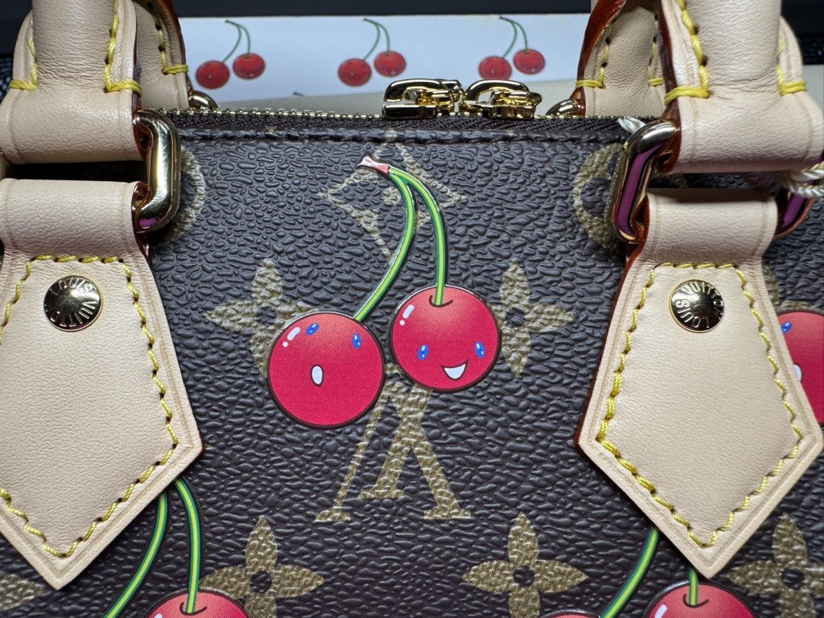 Louis Vuitton × Takashi Murakami Louis Vuitton x TM 2025 Cherry 🍒 Speedy 20 Bandouliere ⭐️ Size ONE SIZE - 11 Thumbnail