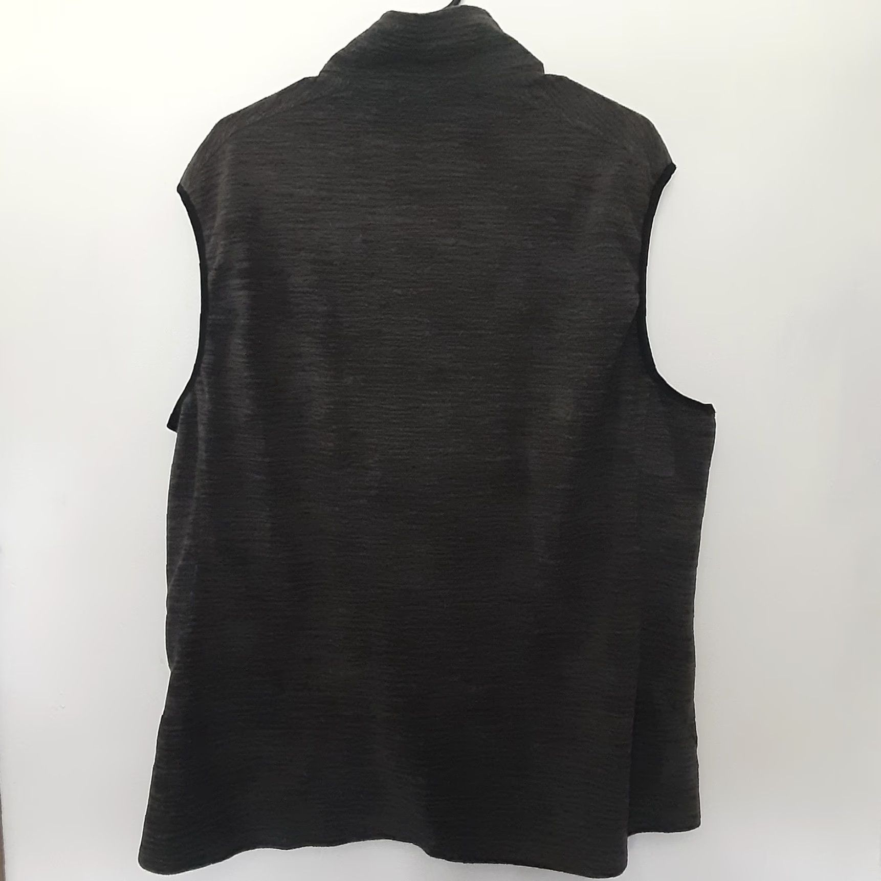 Vintage ACE LOLO PASS Fleece Vest Adult XL Gray Zip Stand-Up Embroidered Logo Zipper Classic Fit Long Description: vest not needed per rules - produce concise Size US XL / EU 56 / 4 - 6 Thumbnail