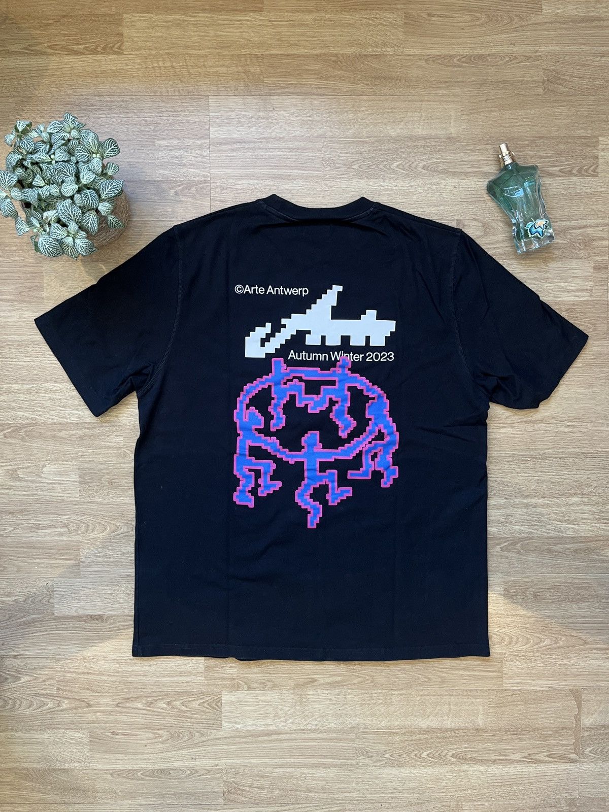 Arte Antwerp Arte Antwerp Pixel Backprint T-Shirt AW23 – Black – Size M Size US L / EU 52-54 / 3 - 1 Thumbnail