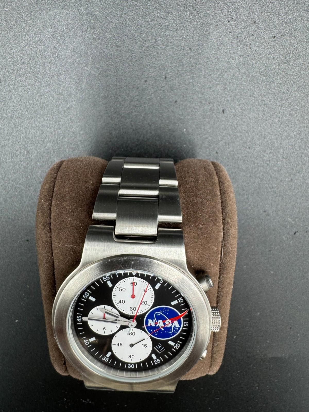 Moncler NASA × MONO Collaboration Wrist Watch World Limited Universe Size ONE SIZE - 3 Thumbnail