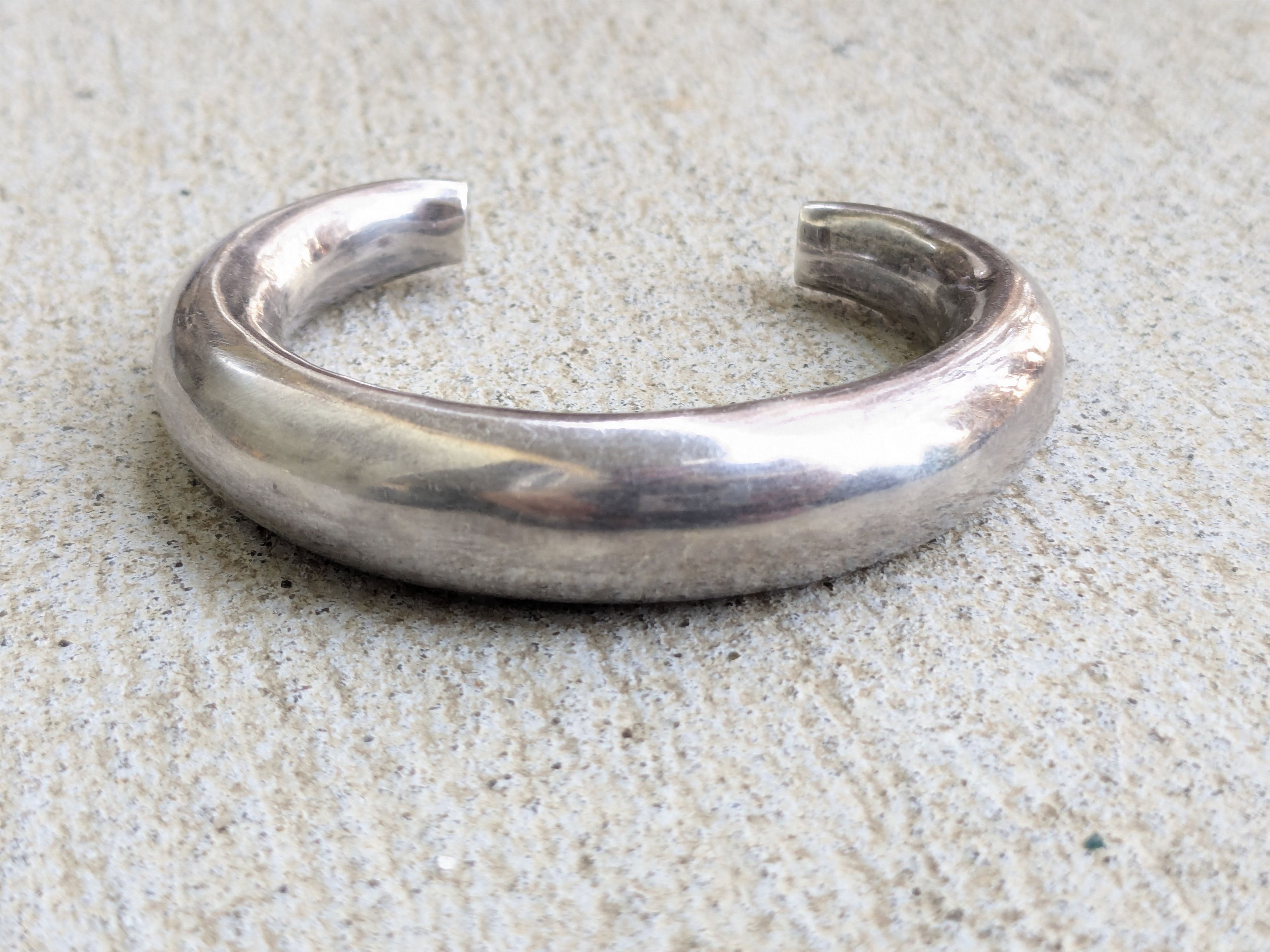 Other Vintage Sterling Silver Bracelet Hollow Puffy 5.25 Modern Size ONE SIZE - 8 Thumbnail