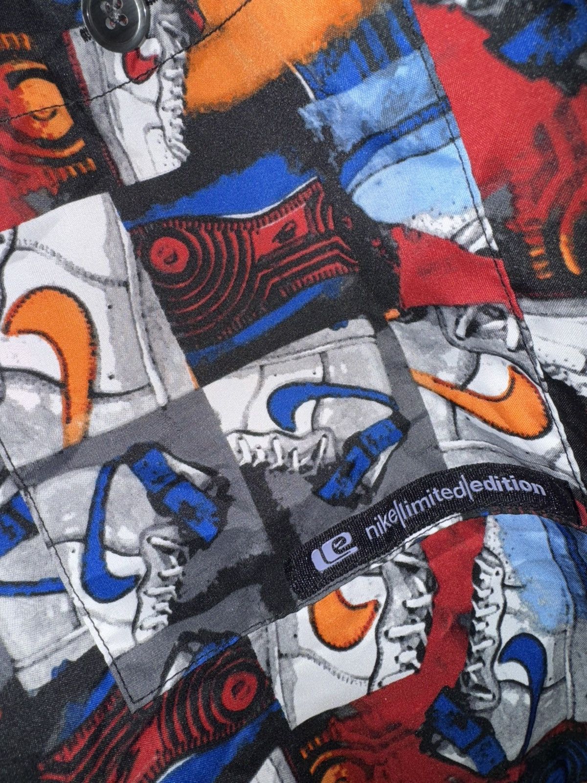 Jordan Brand × Nike Air Force 1 Limited Edition AOP Button Up Size US XXL / EU 58 / 5 - 5 Thumbnail