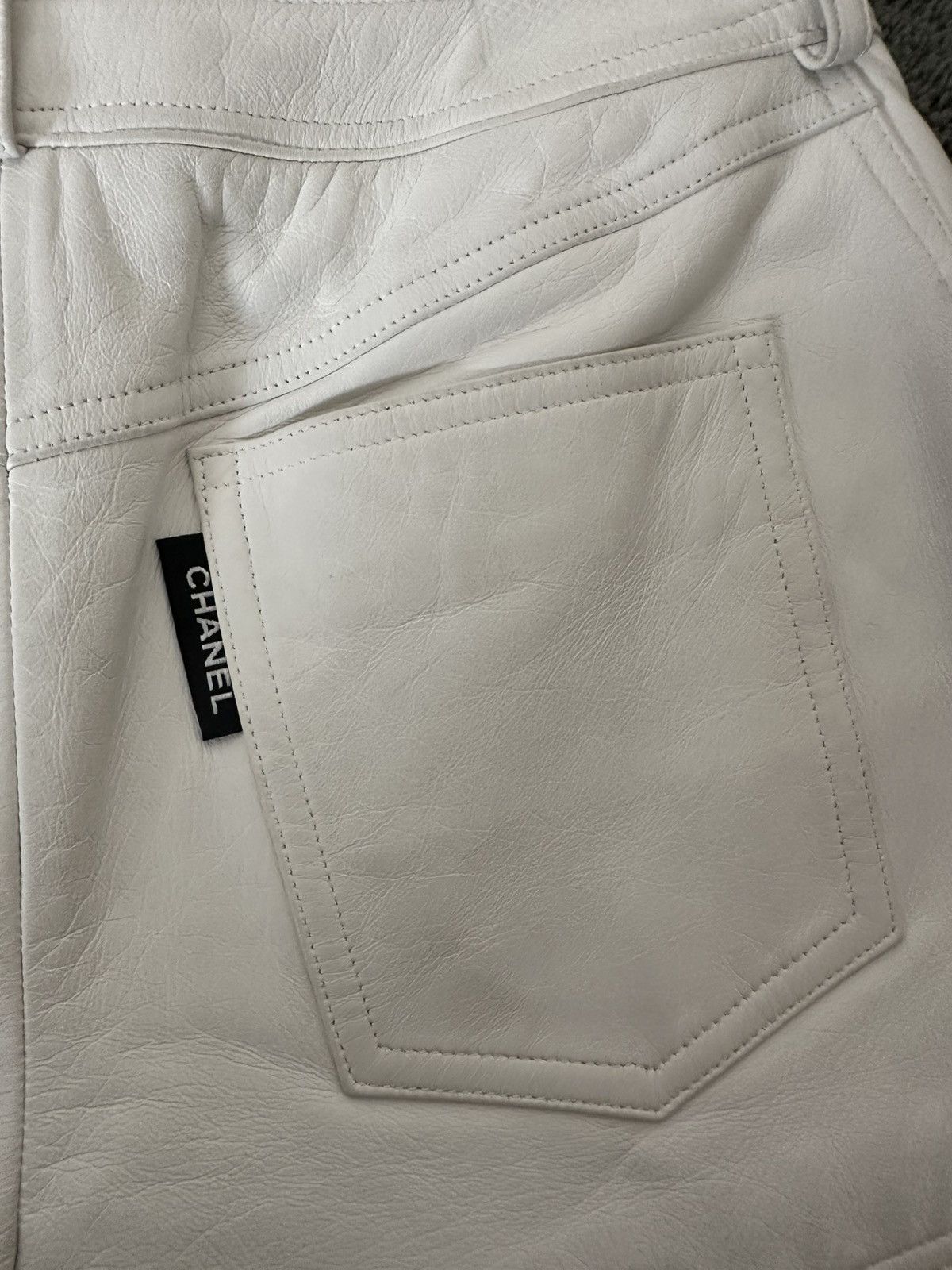 Chanel Archive Chanel Spring 1996 96p Leather Shorts Size 26" / US 2 / IT 38 - 3 Thumbnail