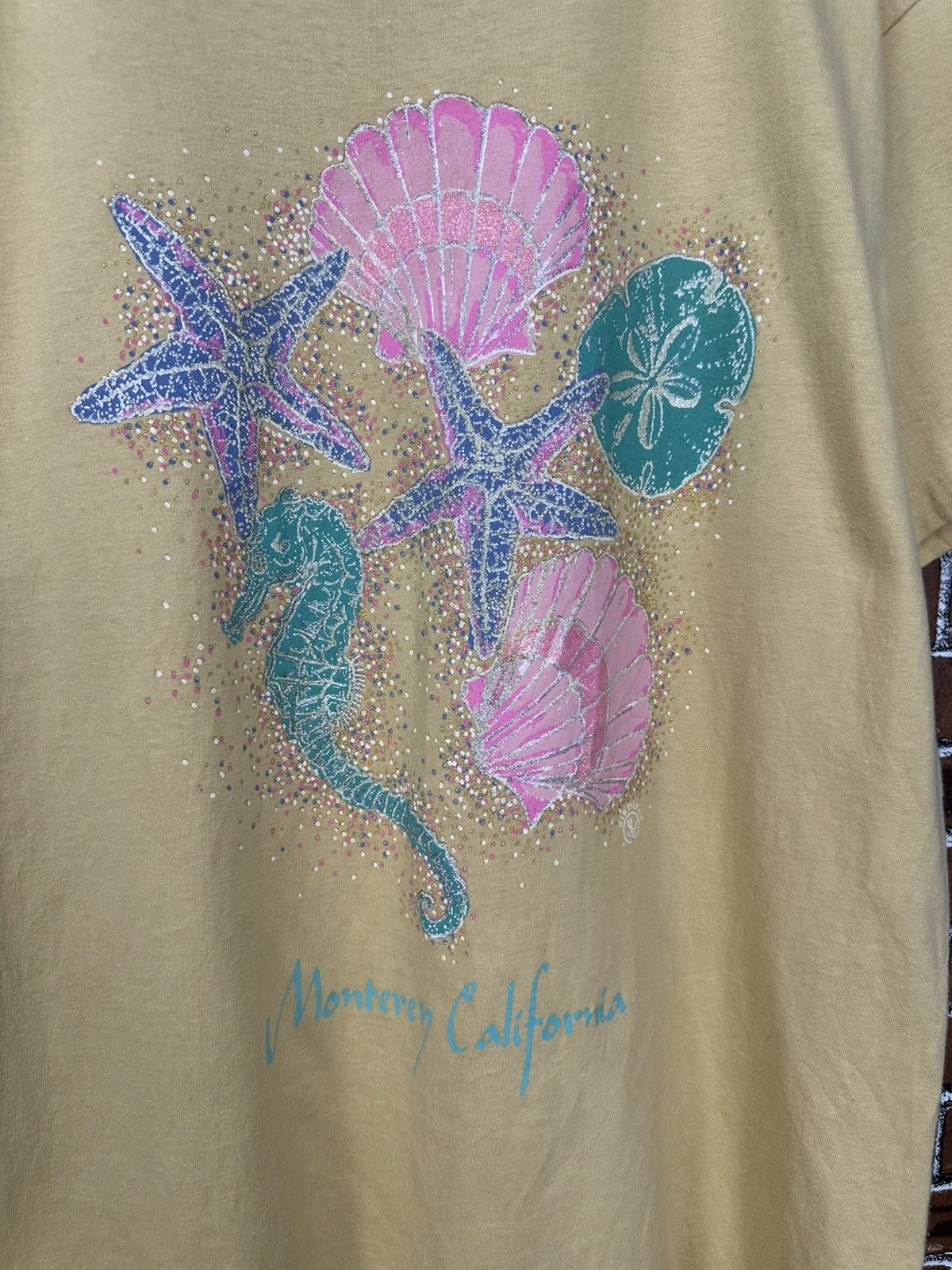 Vintage Vintage Hanes Monterey California Tshirt A989 Size US L / EU 52-54 / 3 - 2 Thumbnail
