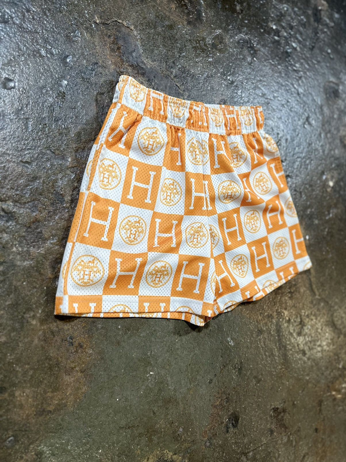 Bravest Studios BRAVEST STUDIOS SHORTS SZ M ORANGE H NBA DESIGNER BASKETBALL Size US 32 / EU 48 - 3 Thumbnail