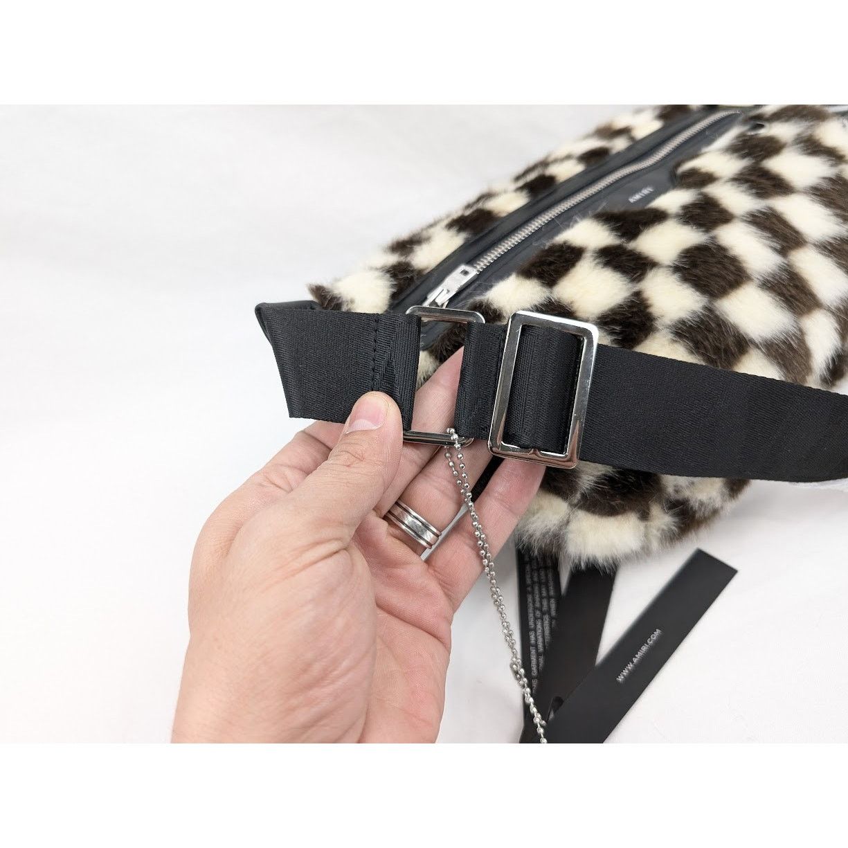 Amiri o1rshd1 DUP / Size: OS/Faux Fur Checkered Bumbag Black/White Size ONE SIZE - 16 Thumbnail