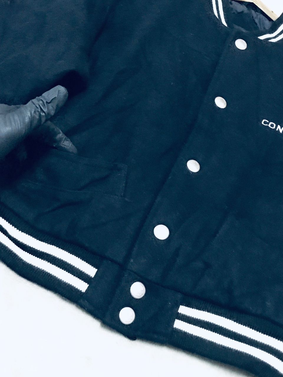 Converse × Vintage Vintage Converse Spells out Croptop Varsity Size M / US 6-8 / IT 42-44 - 9 Thumbnail