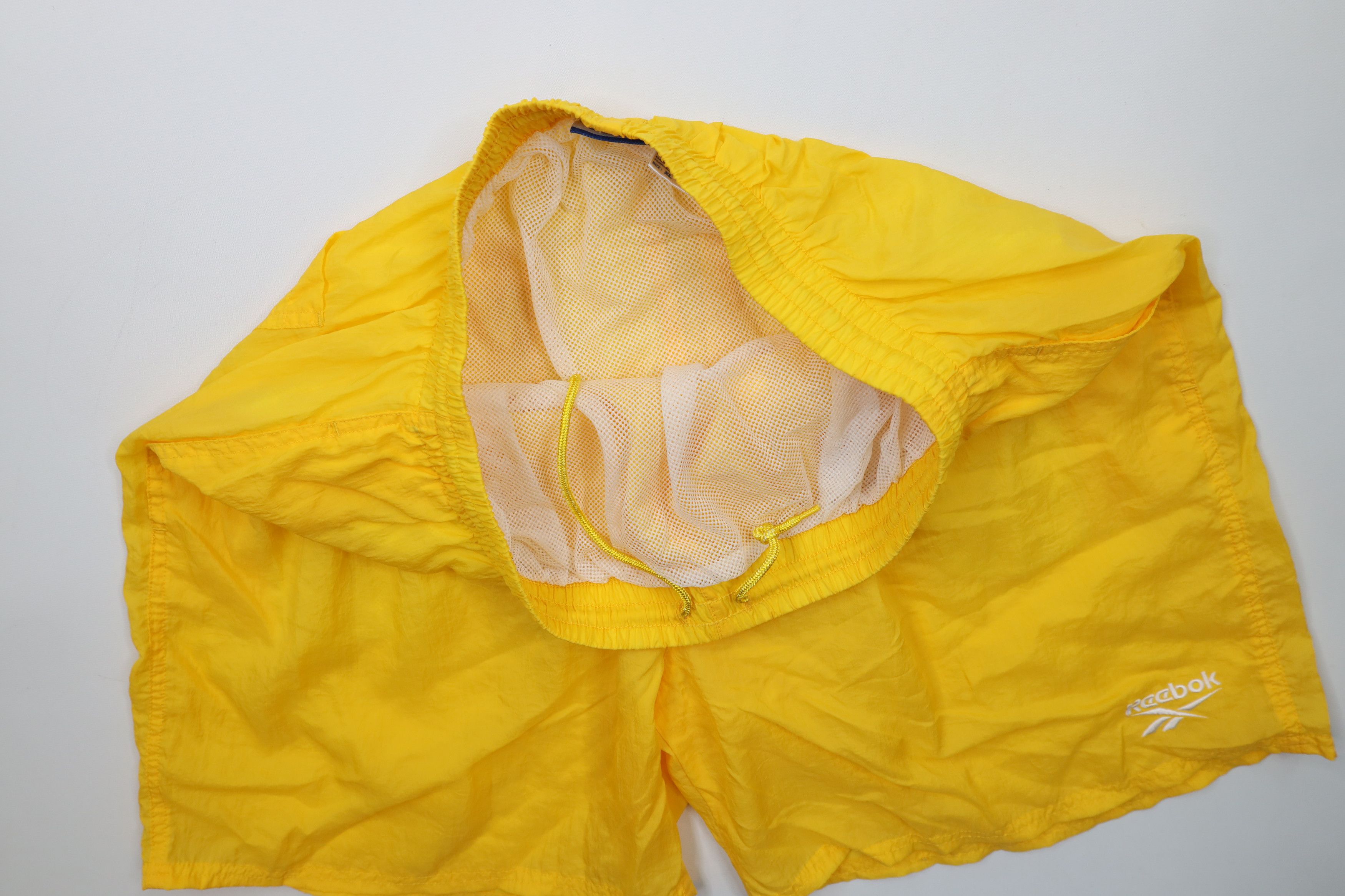 Reebok × Vintage Vintage 90s Reebok Lined Above Knee Shorts Yellow Nylon Size US 36 / EU 52 - 6 Thumbnail
