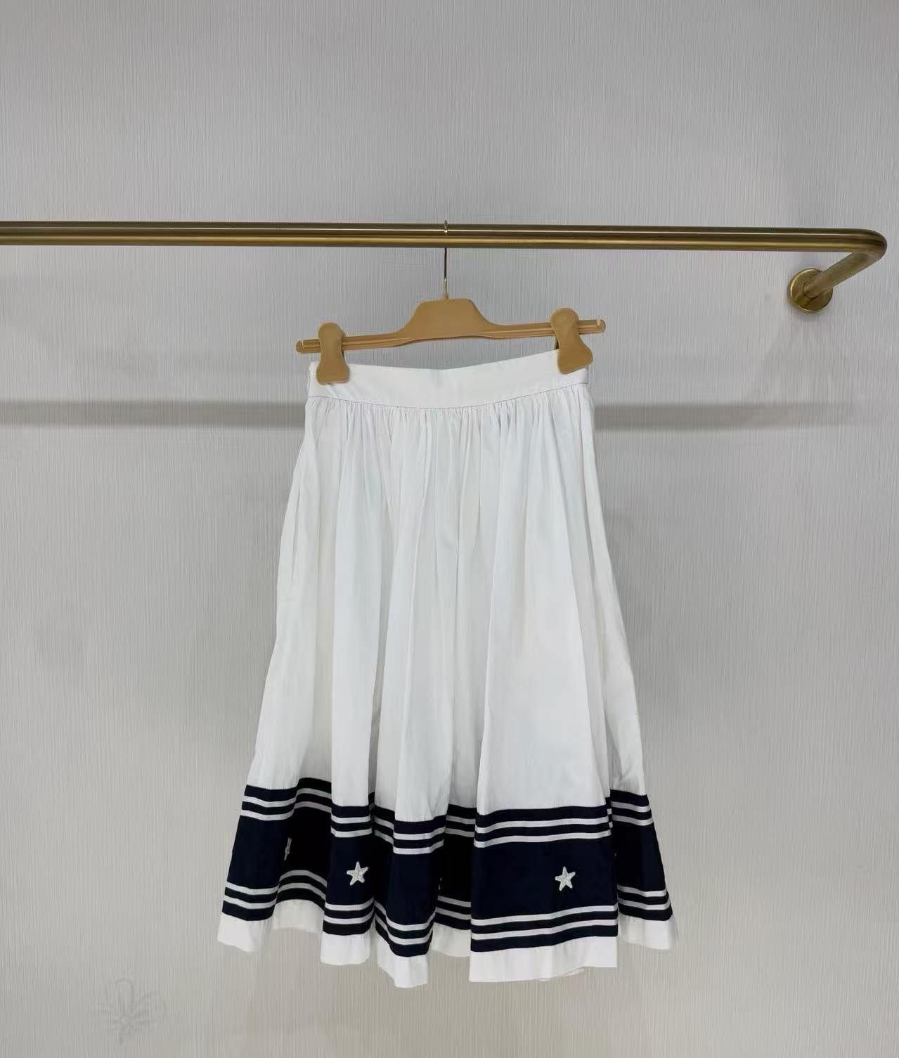 Miu Miu Miu Miu Striped White Skirt 38Women Size 26" / US 2 / IT 38 - 4 Thumbnail