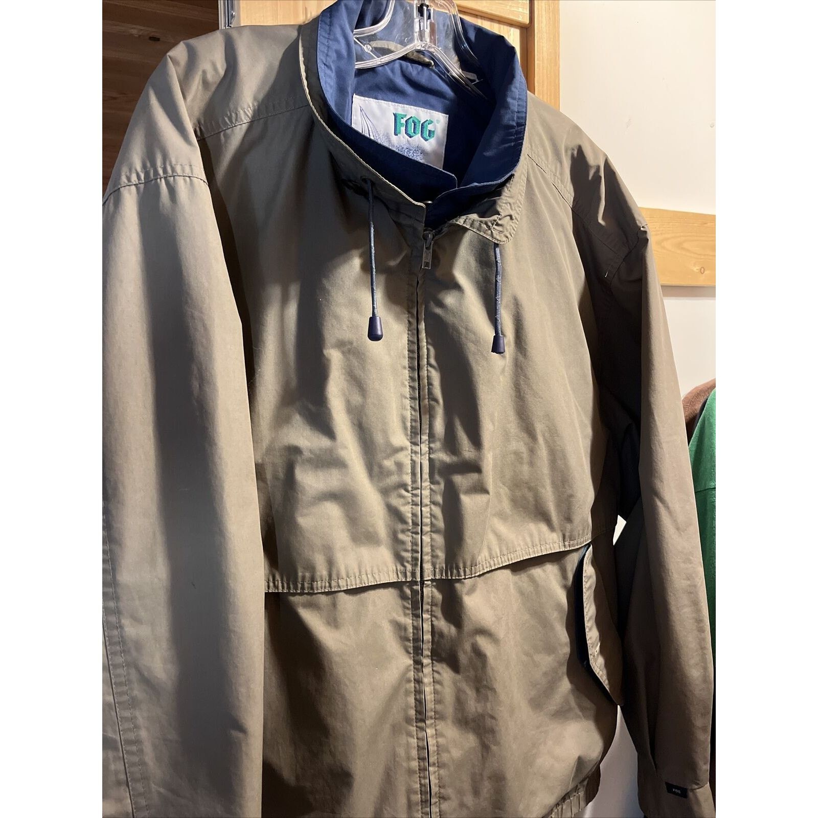 London Fog London Fog Vintage Men’s L Gray Full Zip Windbreaker Jacket Size US L / EU 52-54 / 3 - 11 Thumbnail