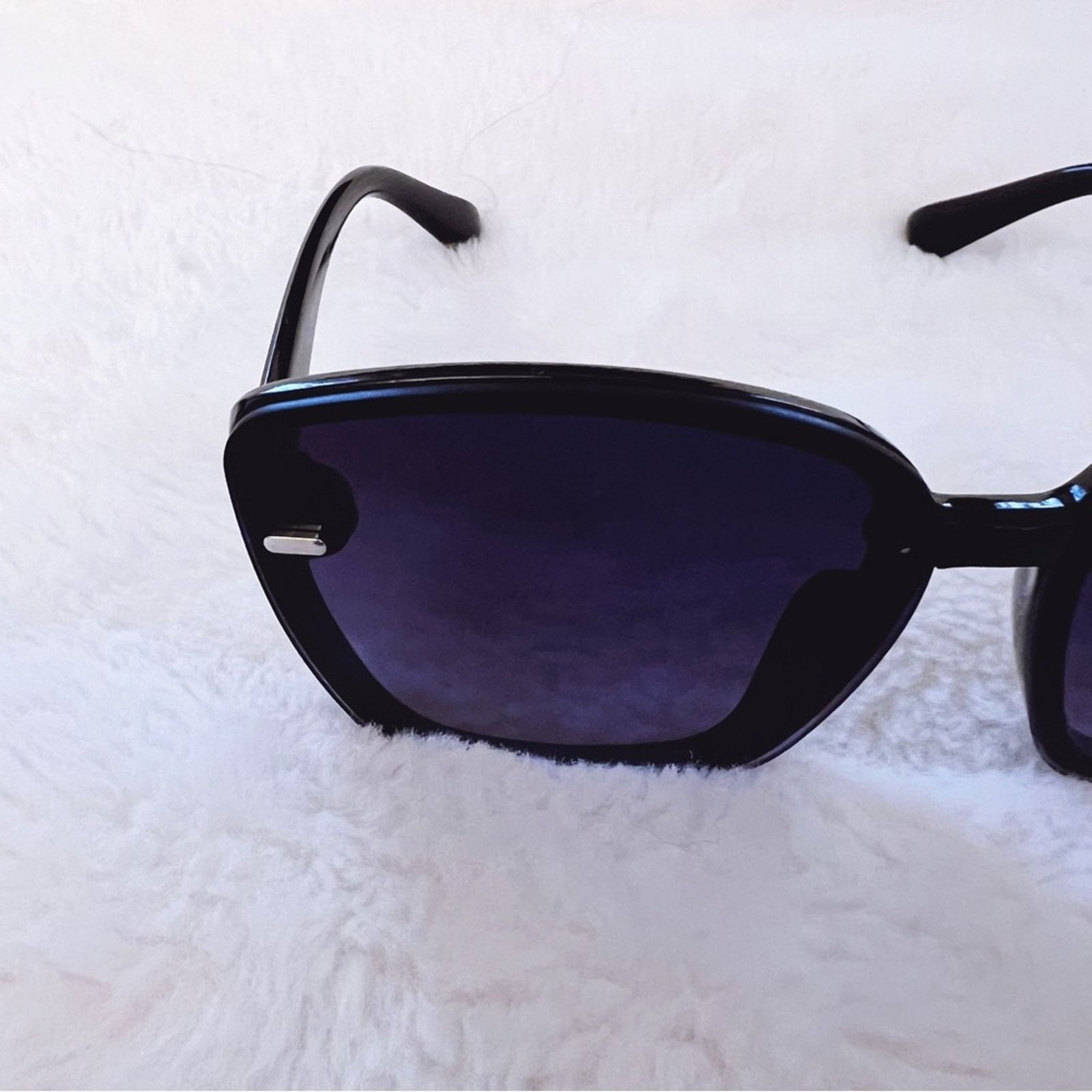 Other Giselle Black Oversized Cat Eye Sunglasses Size ONE SIZE - 7 Thumbnail