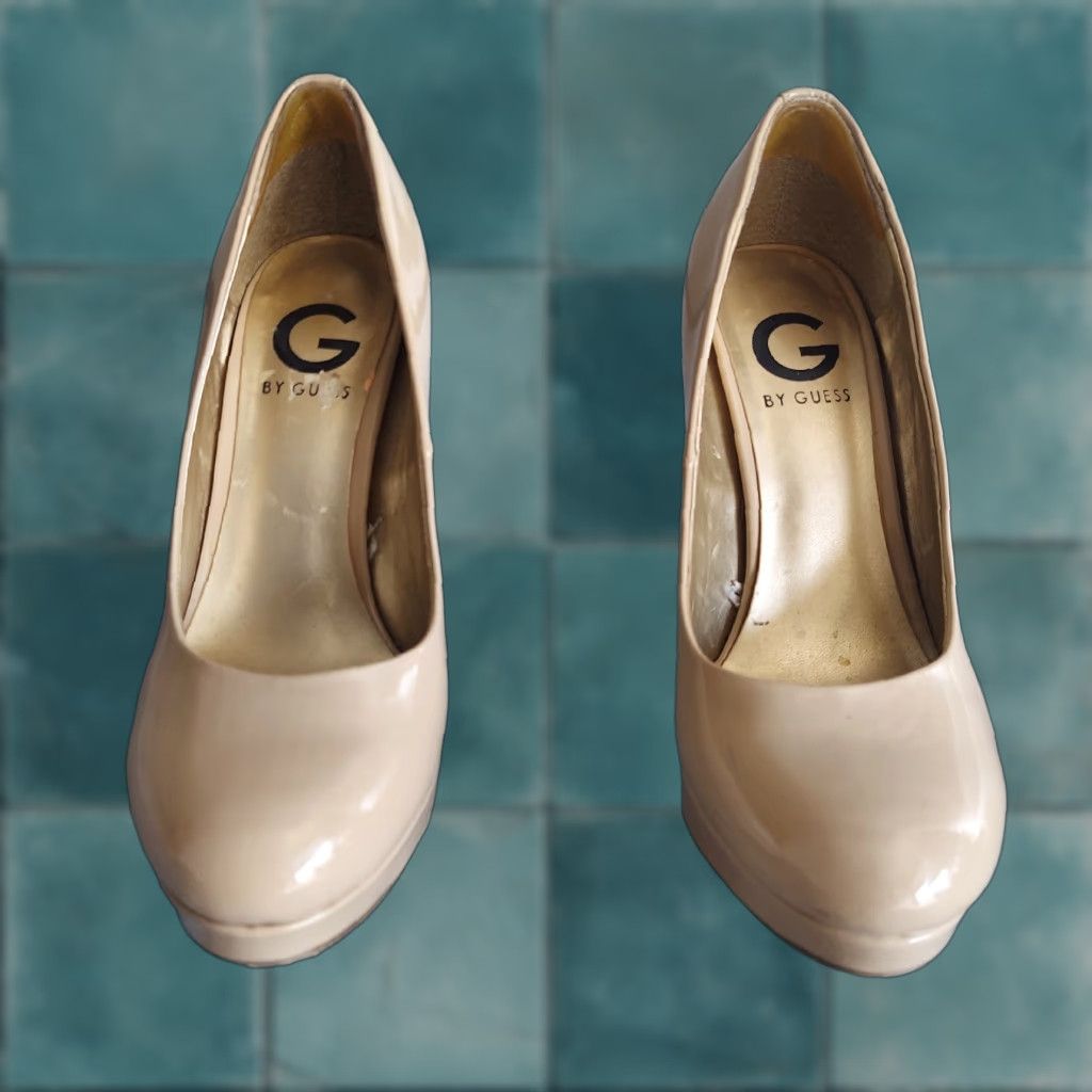 Guess GUESS Womens Beige Patent Leather Heels Size 8 M Pump High Heel Studded Ladies Formal Party Wedding Workwear 8M Beige Patent Leather Pumps Size US 8 / IT 38 - 1 Thumbnail