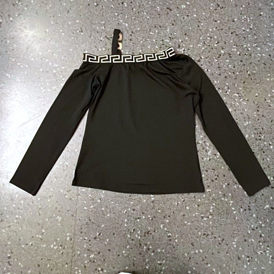 Versace Versace Black Off-Shoulder Blouse w/ Key Trim Size US S / EU 44-46 / 1 - 3 Thumbnail
