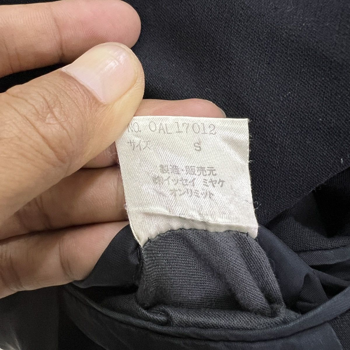 Issey Miyake 90s ISSEY MIYAKE FULL BUTTON MANDARIN JACKET MADE IN JAPAN Size US S / EU 44-46 / 1 - 20 Thumbnail