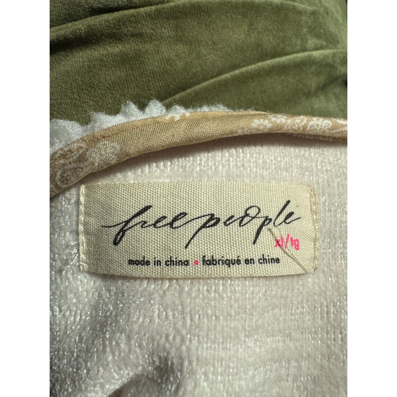 Free People Free People Cuddle Up Sherpa Poncho Vest XL Ivory Oversized Size XL / US 12-14 / IT 48-50 - 2 Thumbnail