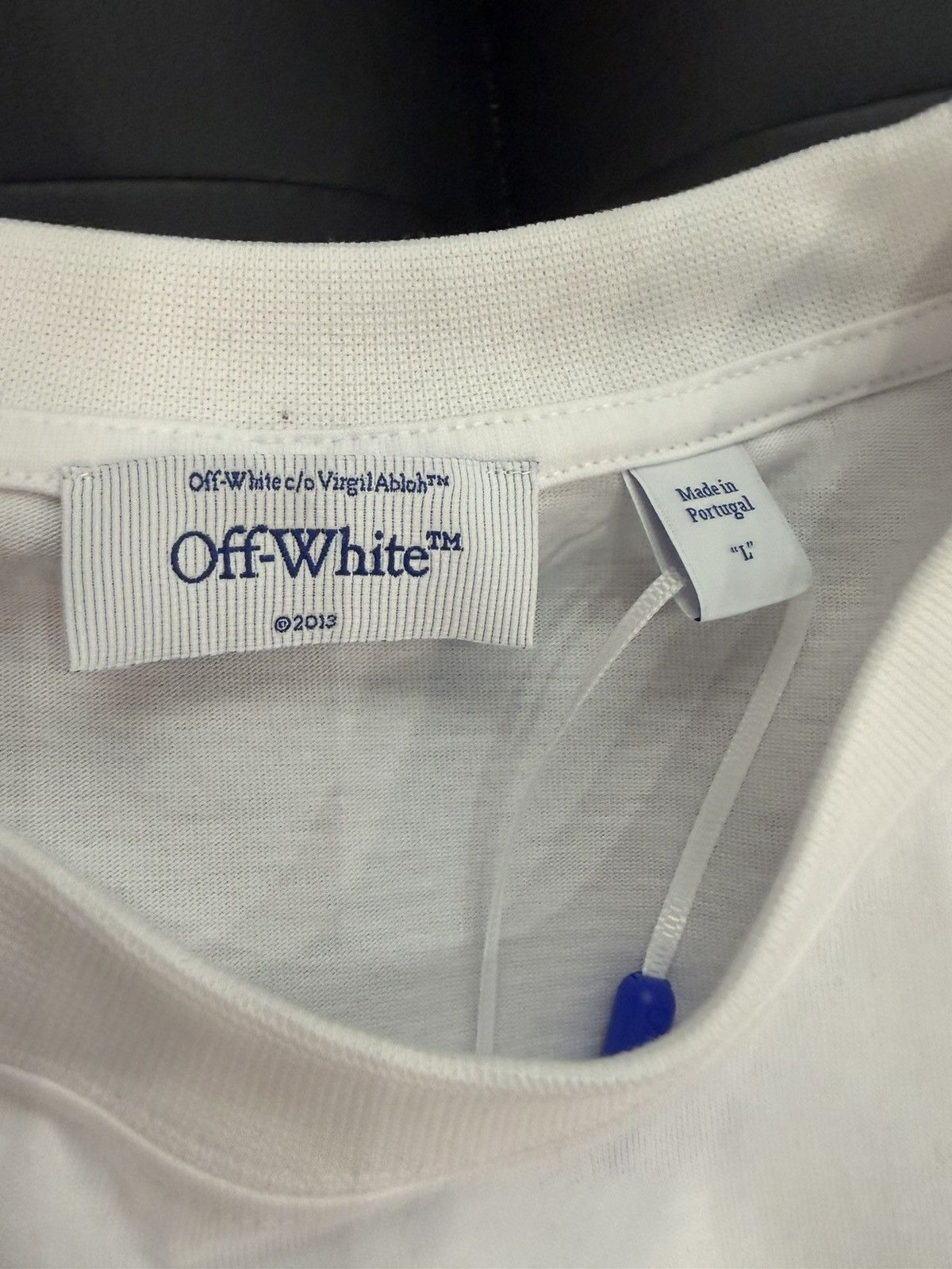 Off-White Size L - Off-White Spray Arrow T-Shirt White Size US L / EU 52-54 / 3 - 9 Thumbnail